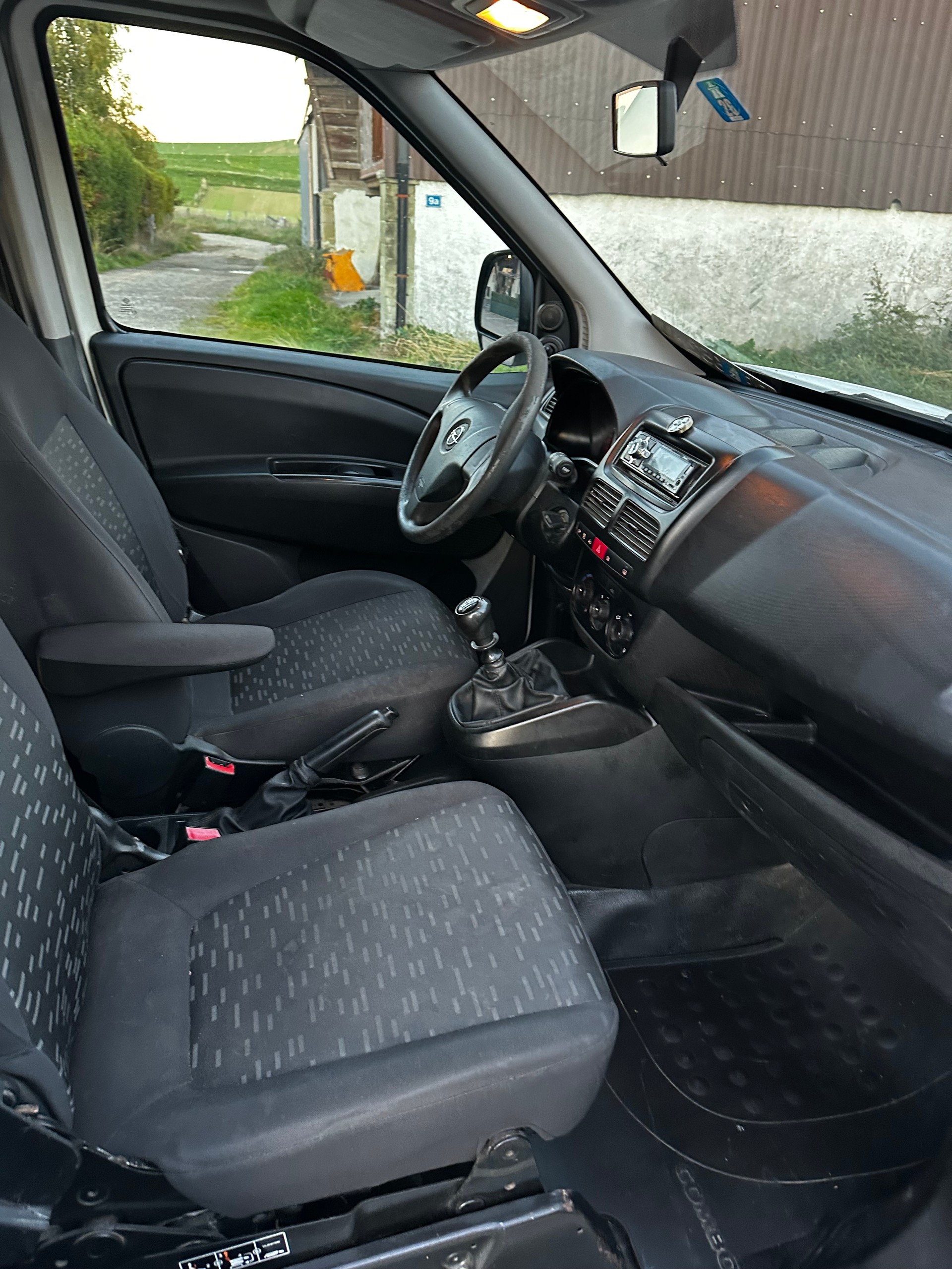 OPEL Combo 1.4 CNG Turbo ecoFLEX 2.4 L1H1-image-7