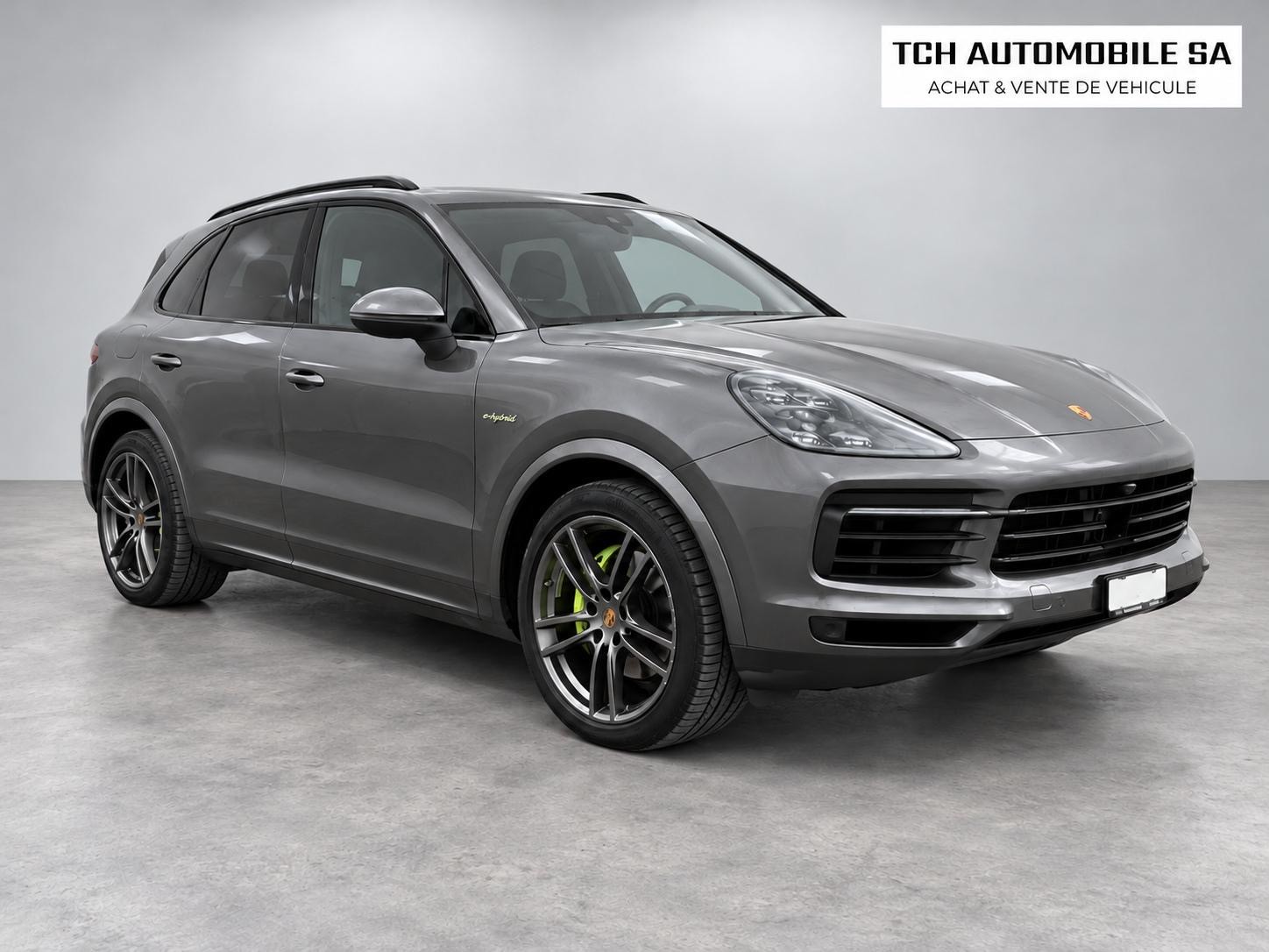 PORSCHE Cayenne E-Hybrid-image-1