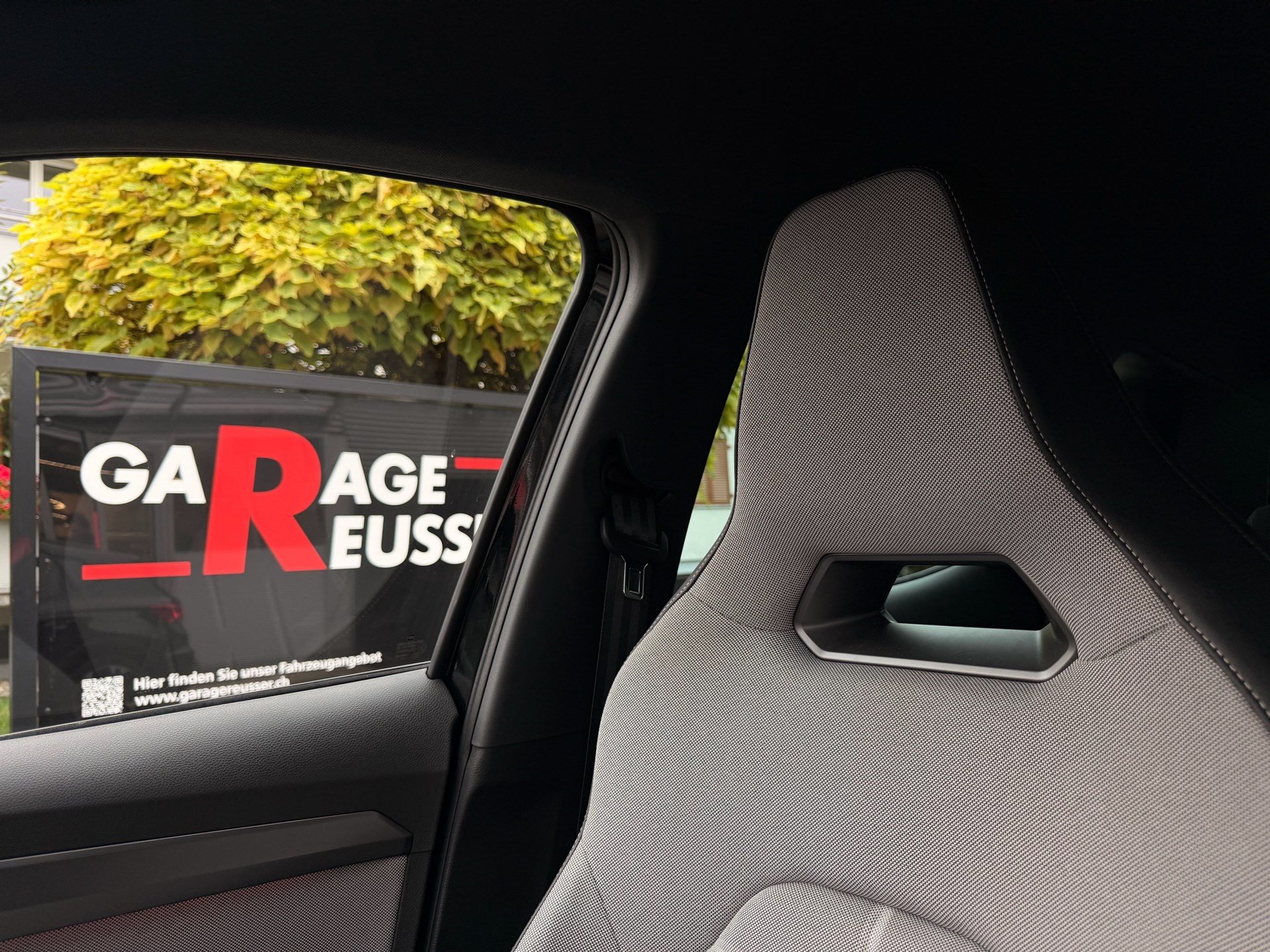 SEAT Arona 1.5 TSI 150 PS FR BLACK EDITION !! *** TOP AUSSTATTUNG ***-image-24