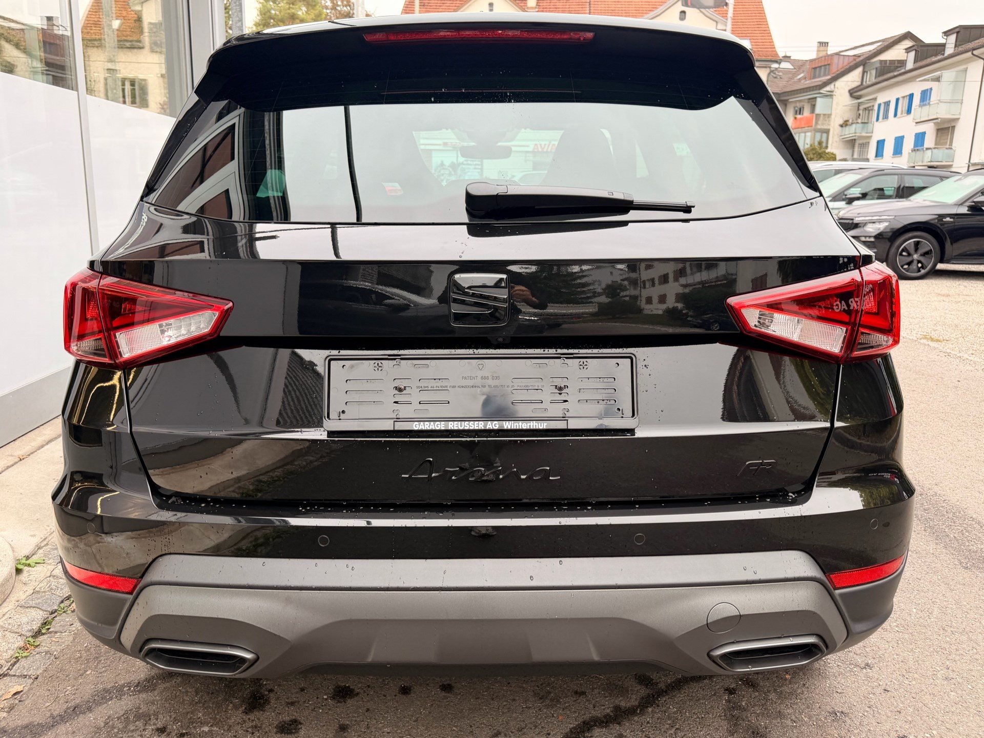 SEAT Arona 1.5 TSI 150 PS FR BLACK EDITION !! *** TOP AUSSTATTUNG ***-image-4