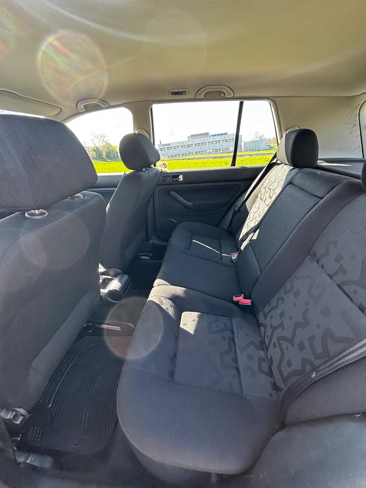 VW Golf 1.6 Automatic-image-10