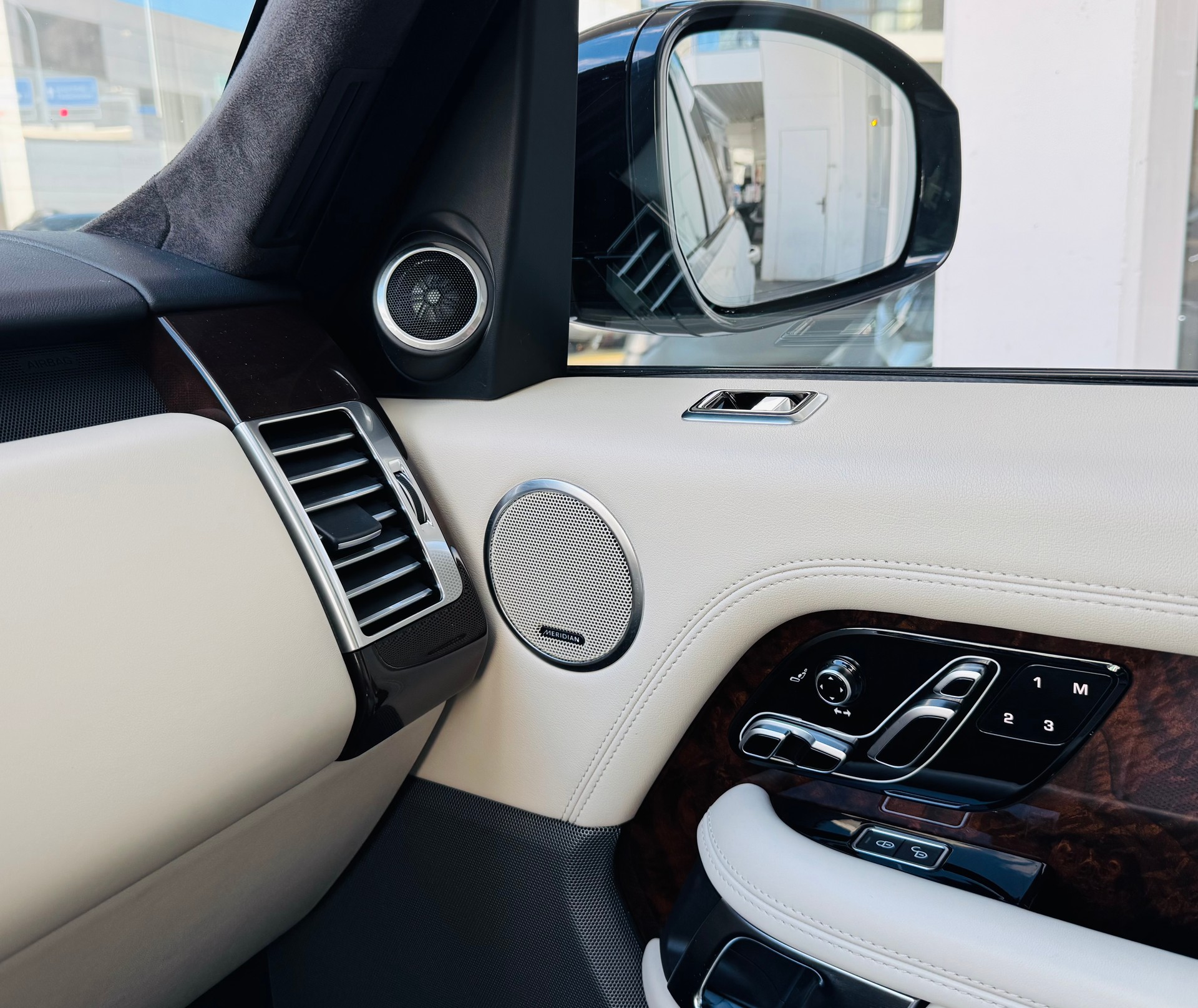 LAND ROVER Range Rover 3.0 SDV6 Vogue Automatic-image-27