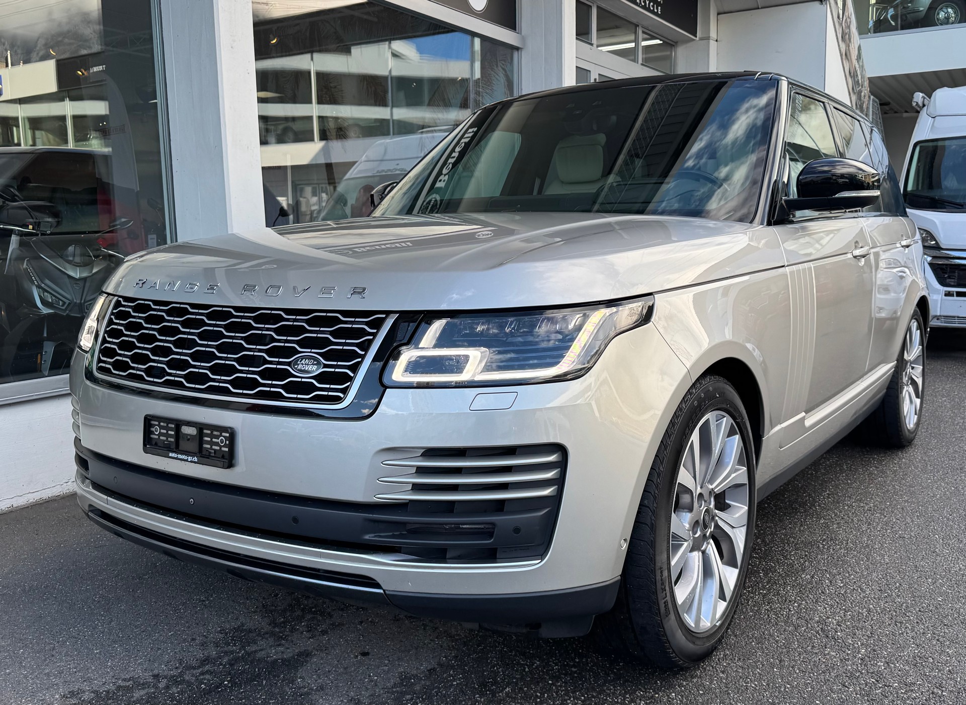 LAND ROVER Range Rover 3.0 SDV6 Vogue Automatic-image-5