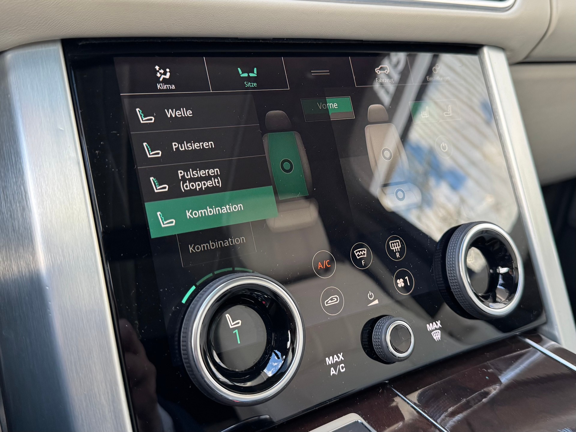 LAND ROVER Range Rover 3.0 SDV6 Vogue Automatic-image-25