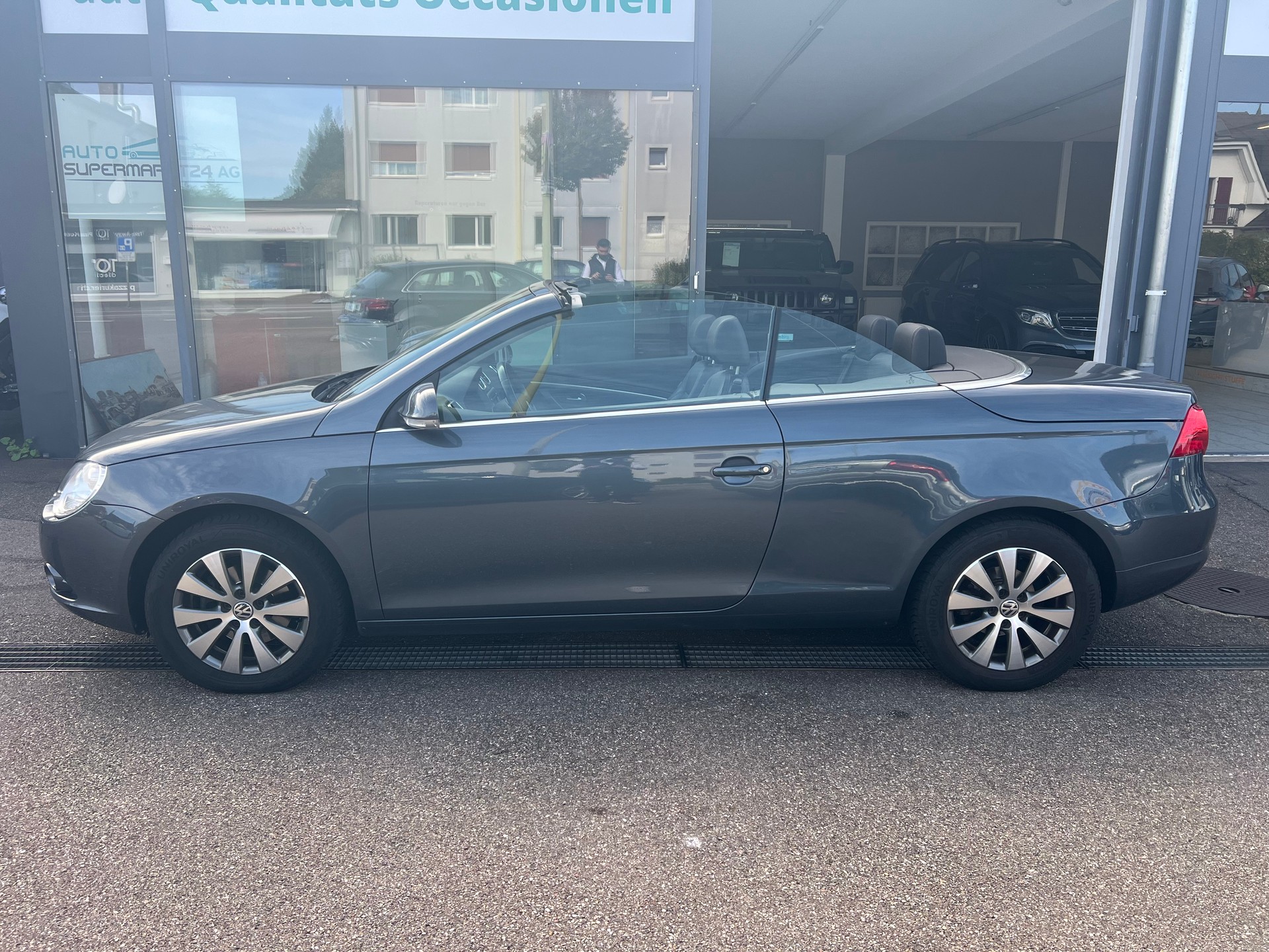 VW Eos 1.6 FSI-image-2