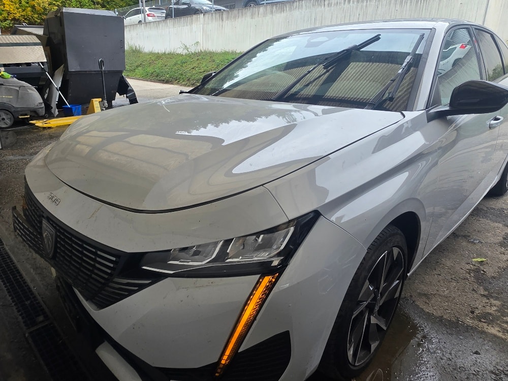 Car photo