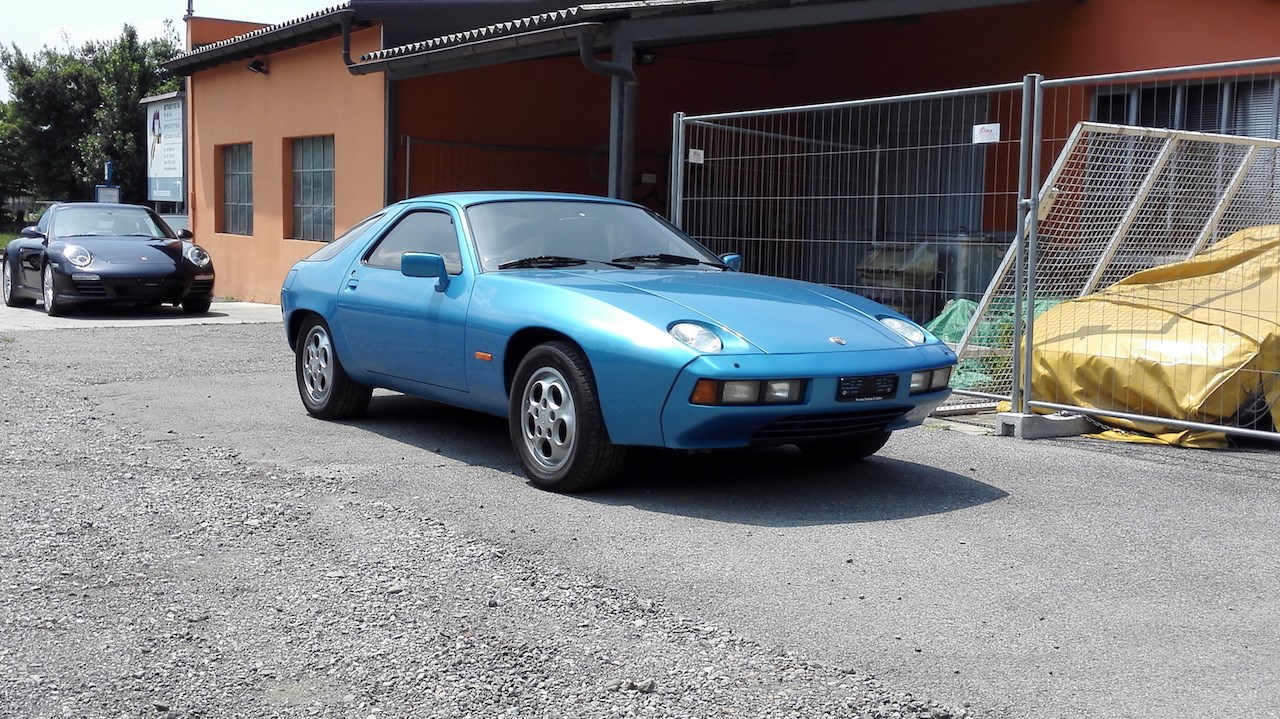 PORSCHE 928-image-0