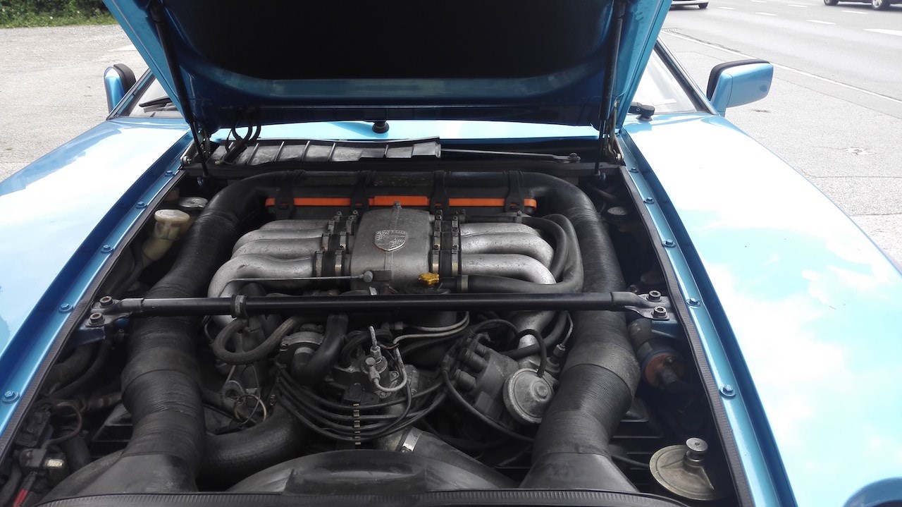 PORSCHE 928-image-2