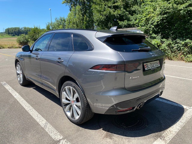 JAGUAR F-Pace 3.0 V6 S AWD Automatik-image-2