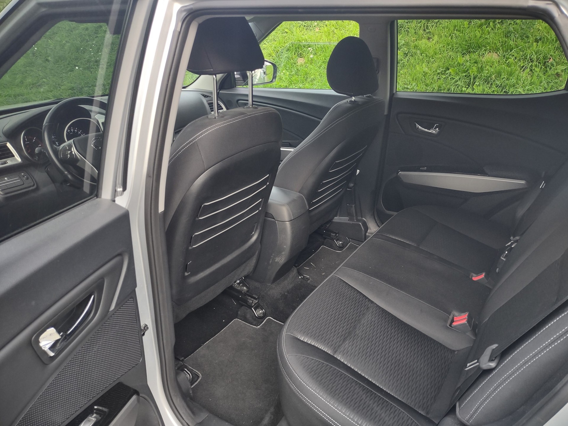 KGM-SsangYong Tivoli 1.6 eXDi Cameleon 2WD-image-4