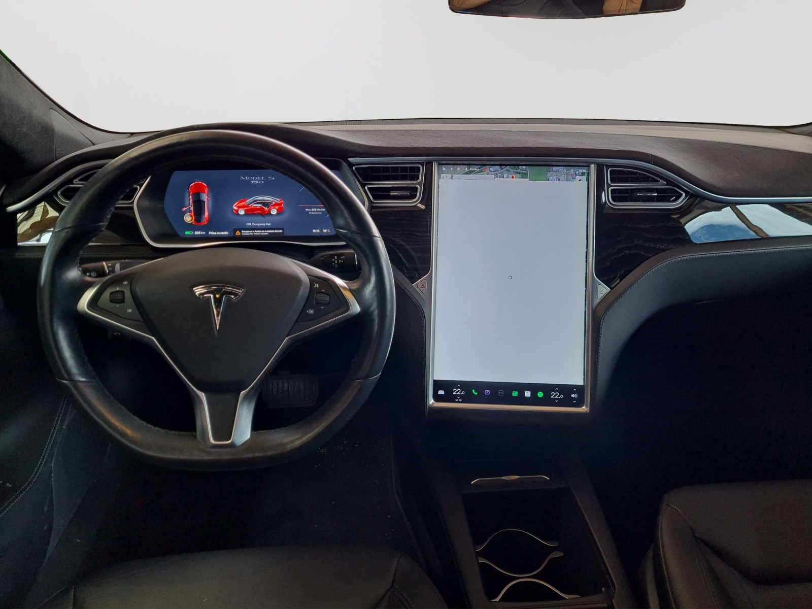 TESLA Model S 75 D-image-8