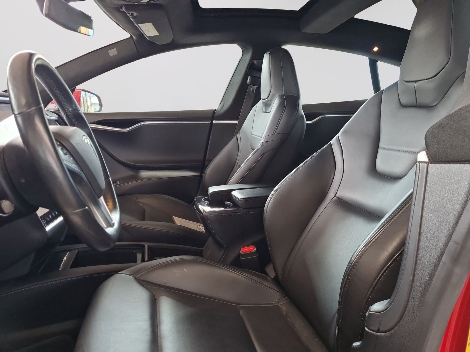 TESLA Model S 75 D-image-10