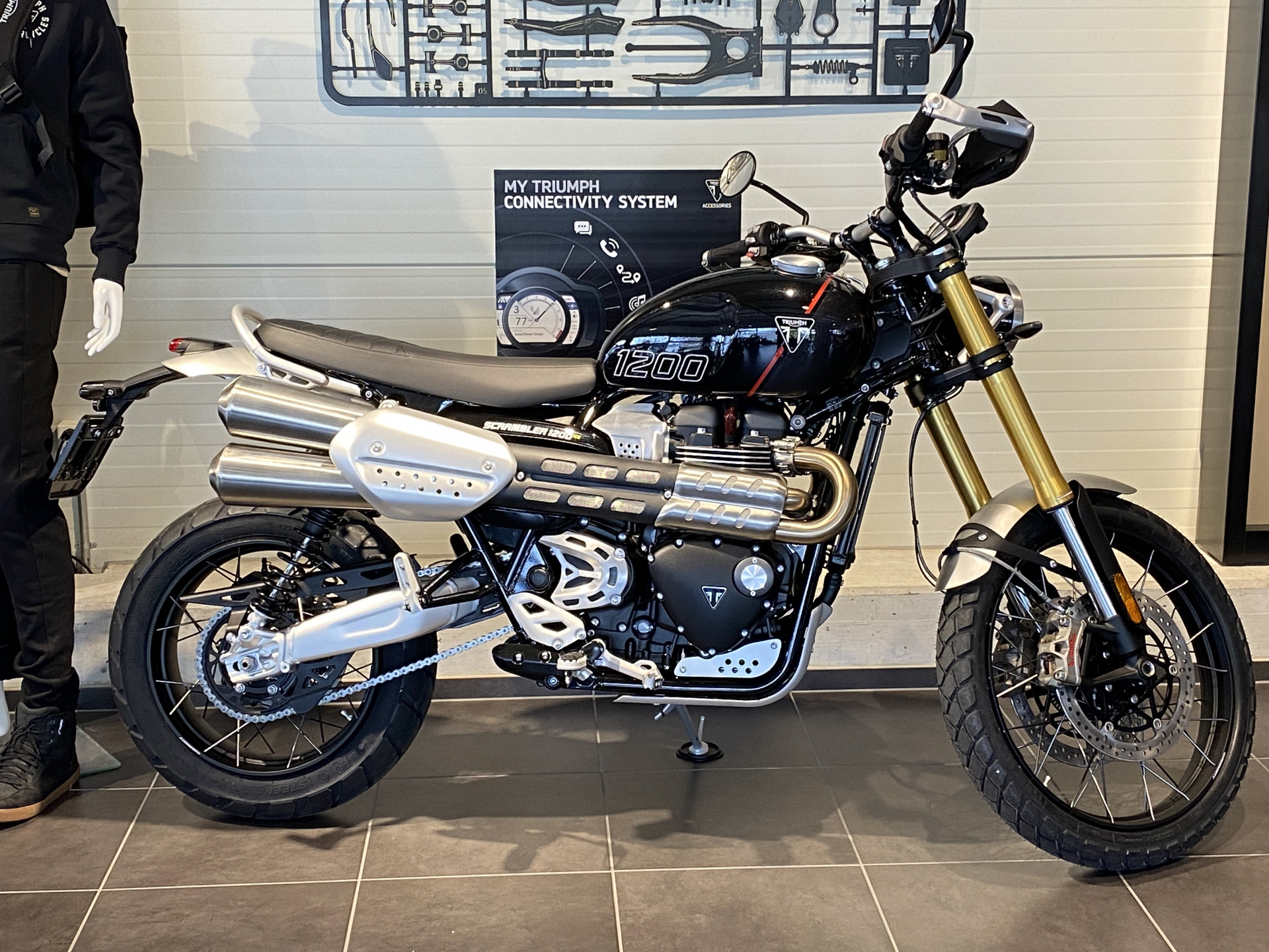 TRIUMPH Scrambler 1200 XE (4.49 % Power Leasing - Gültig bis 31.06.2026)-showroom-element-3