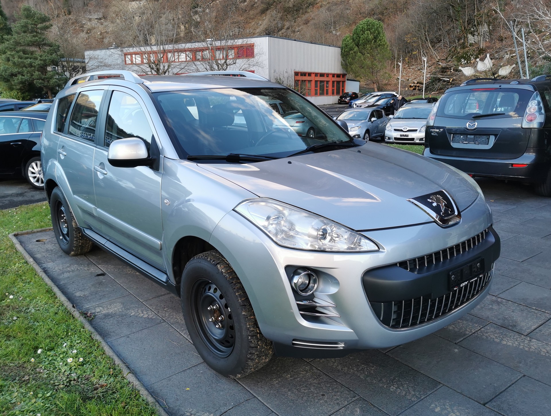 PEUGEOT 4007 2.2 HDi Confort-image-0