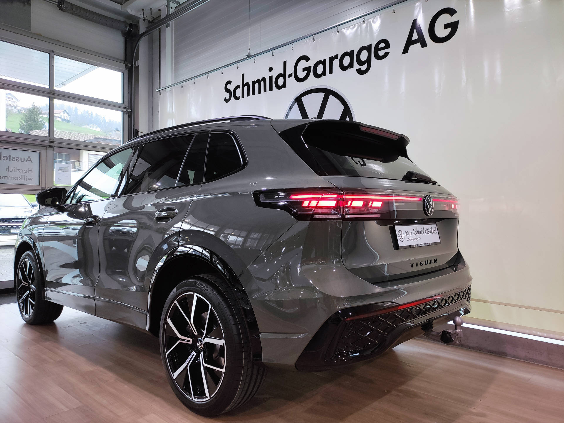 VW Tiguan 2.0 TSI R-Line Black-Style DSG 4motion-image-15