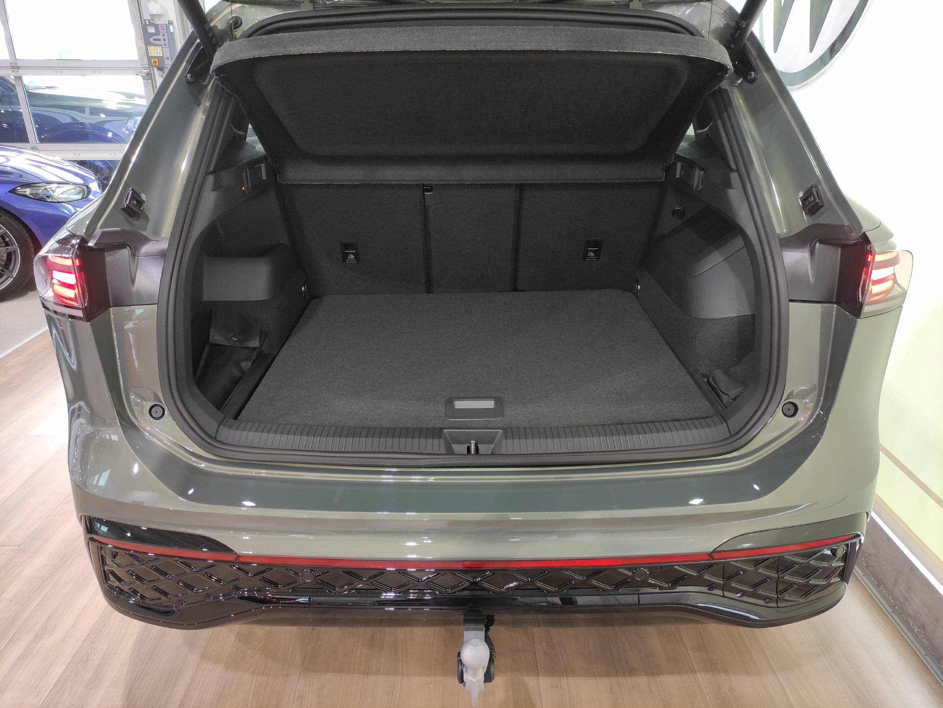 VW Tiguan 2.0 TSI R-Line Black-Style DSG 4motion-image-13