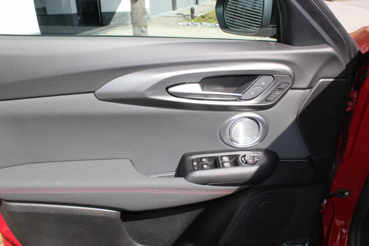 ALFA ROMEO Tonale 1.3 Plug-in Hybrid Tributo Italiano Q4-image-9
