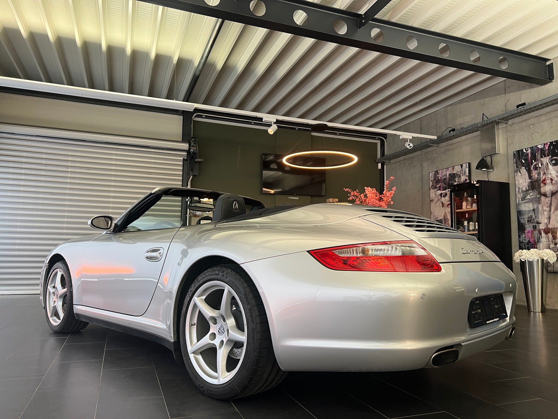PORSCHE 911 Cabrio Carrera 4-image-14