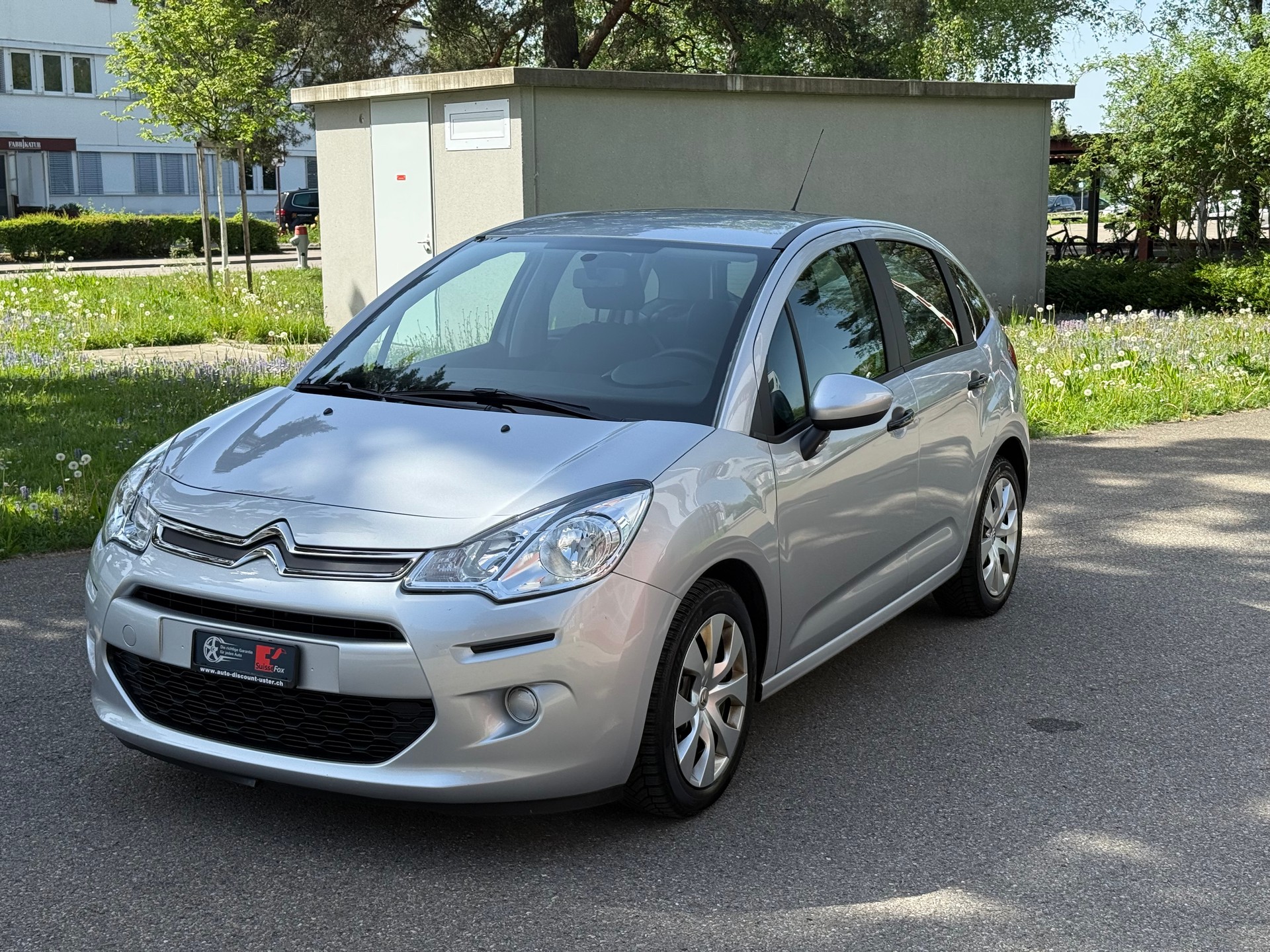 CITROEN C3 1.2i Exclusive-image-2