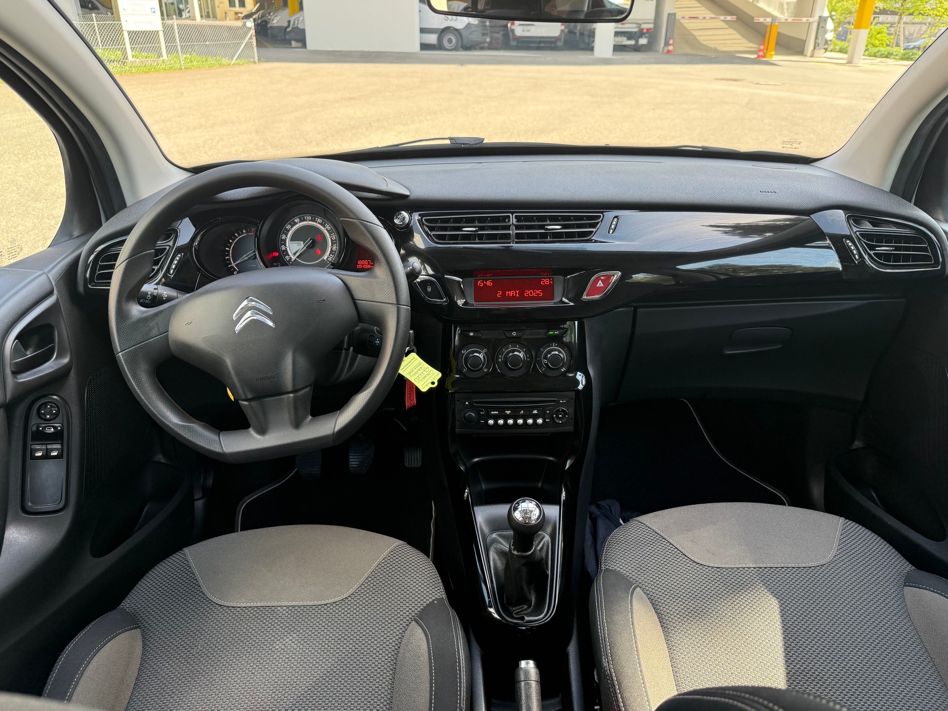 CITROEN C3 1.2i Exclusive-image-7