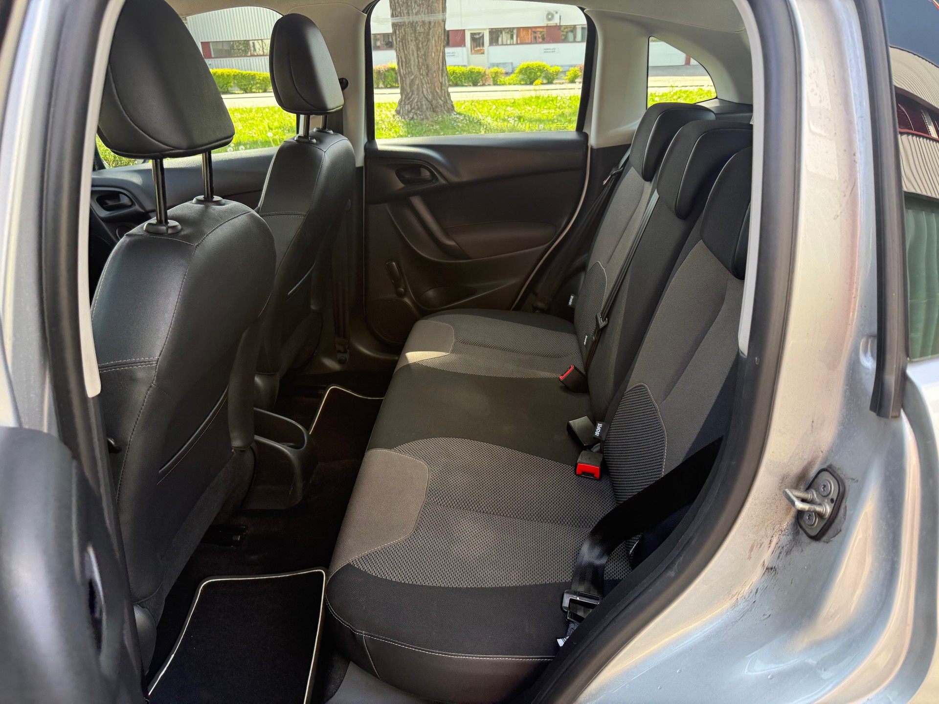 CITROEN C3 1.2i Exclusive-image-8