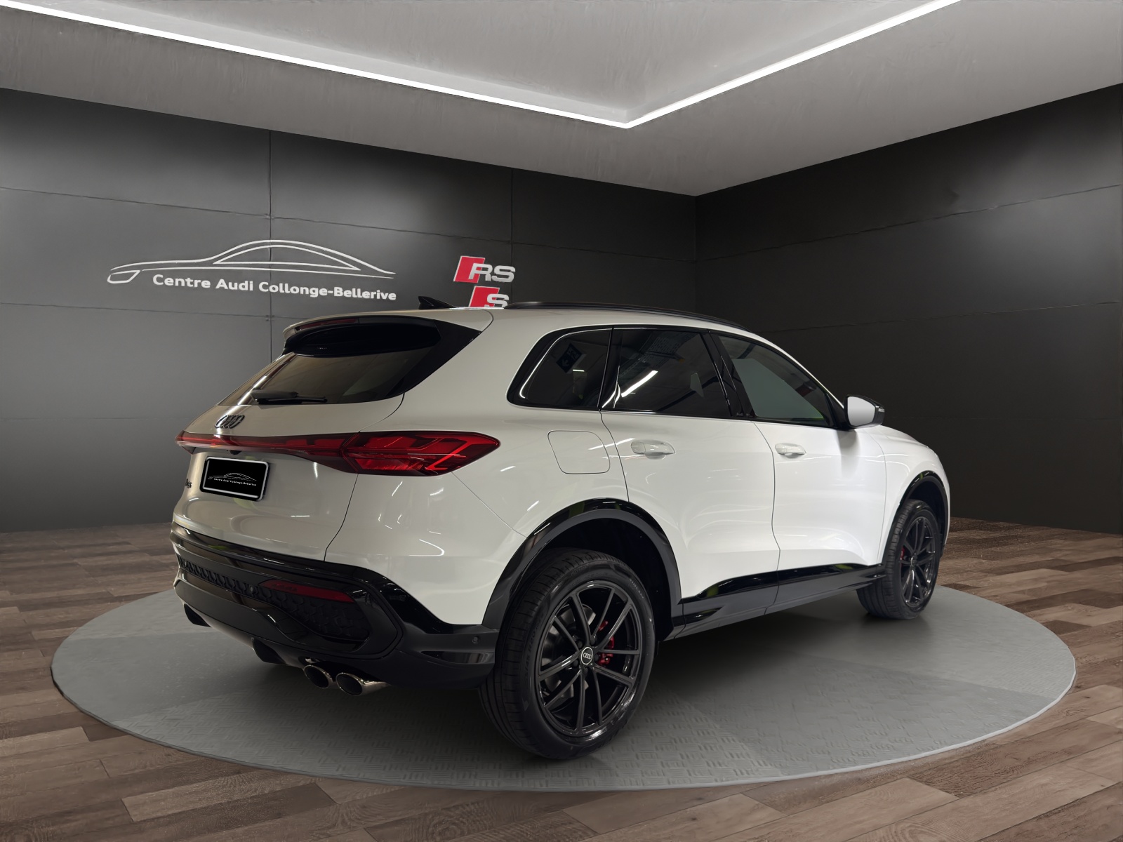 AUDI SQ5 TFSI quattro S-tronic-image-5