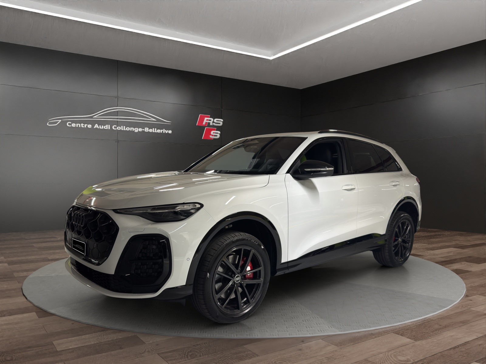 AUDI SQ5 TFSI quattro S-tronic-image-0