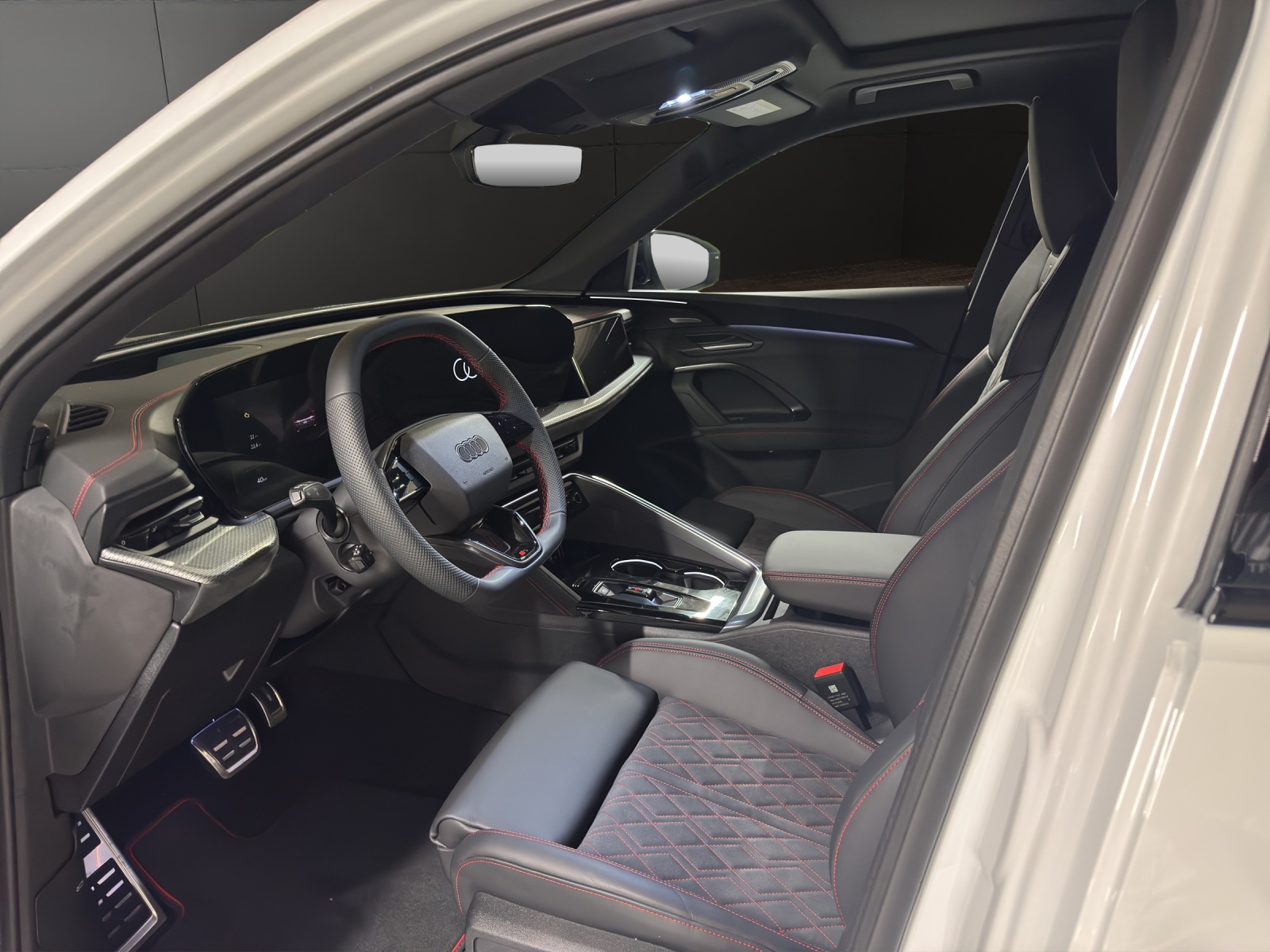 AUDI SQ5 TFSI quattro S-tronic-image-17