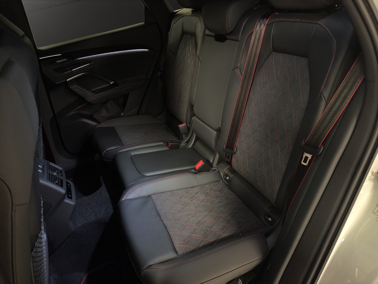 AUDI SQ5 TFSI quattro S-tronic-image-8