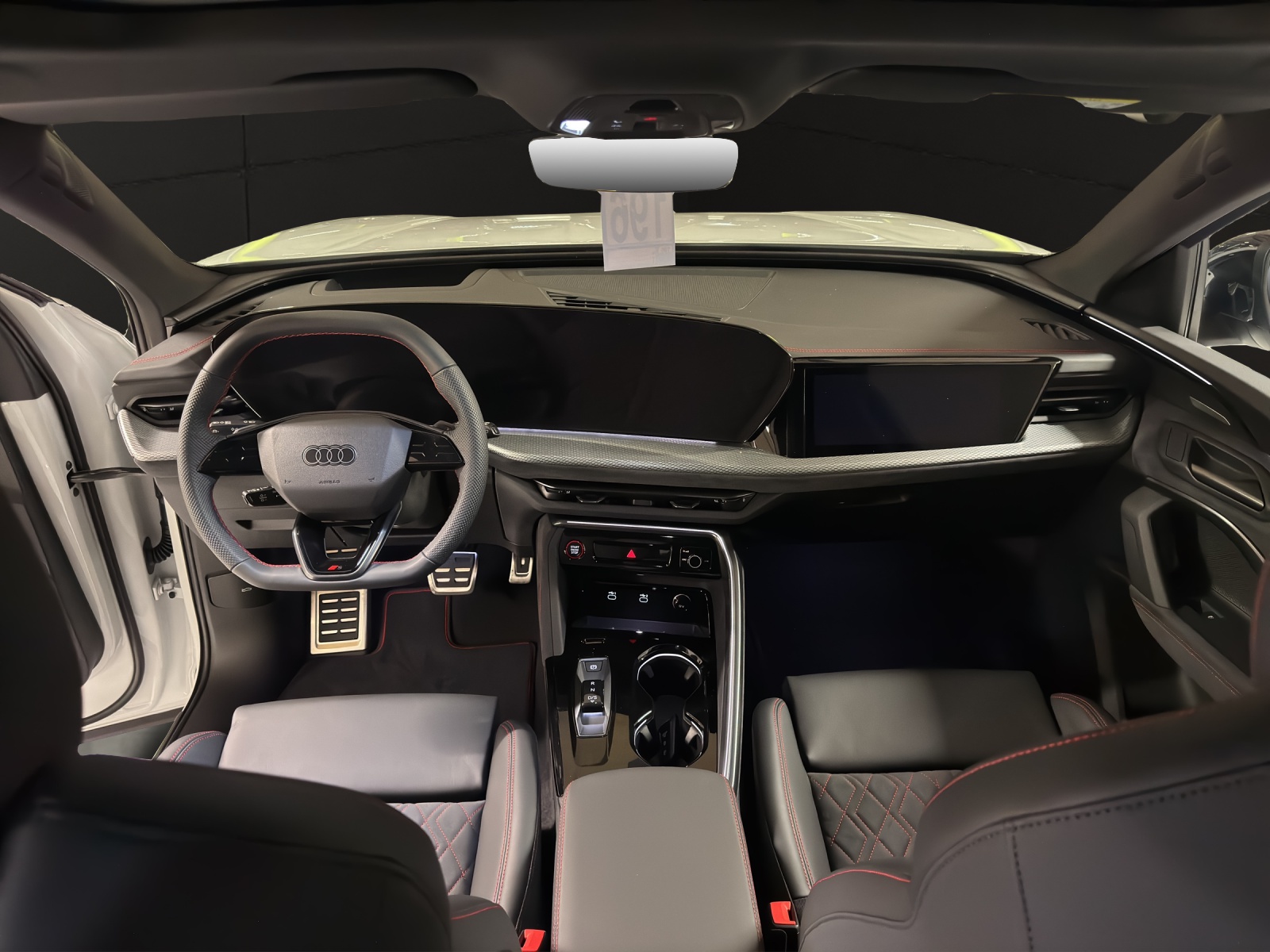 AUDI SQ5 TFSI quattro S-tronic-image-9
