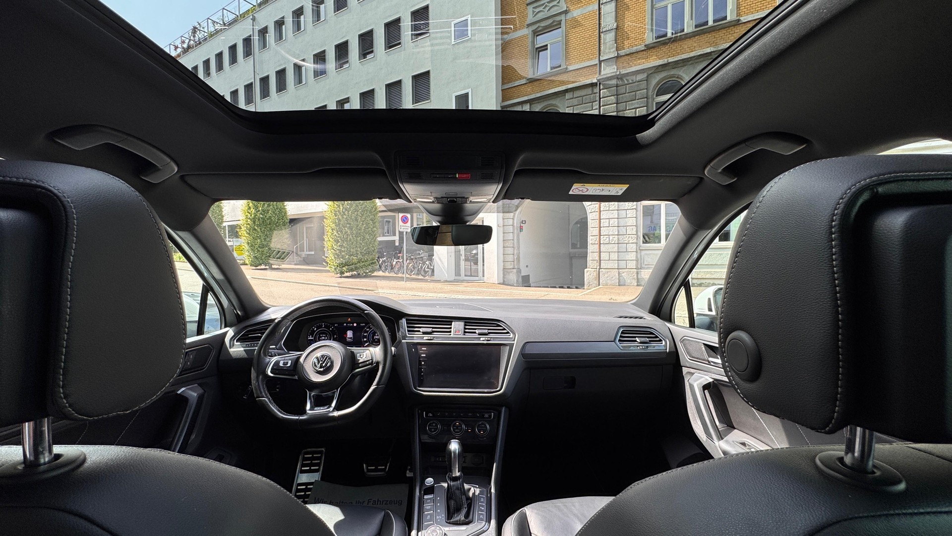 VW Tiguan 2.0 TDI SCR Highline 4Motion DSG-image-8