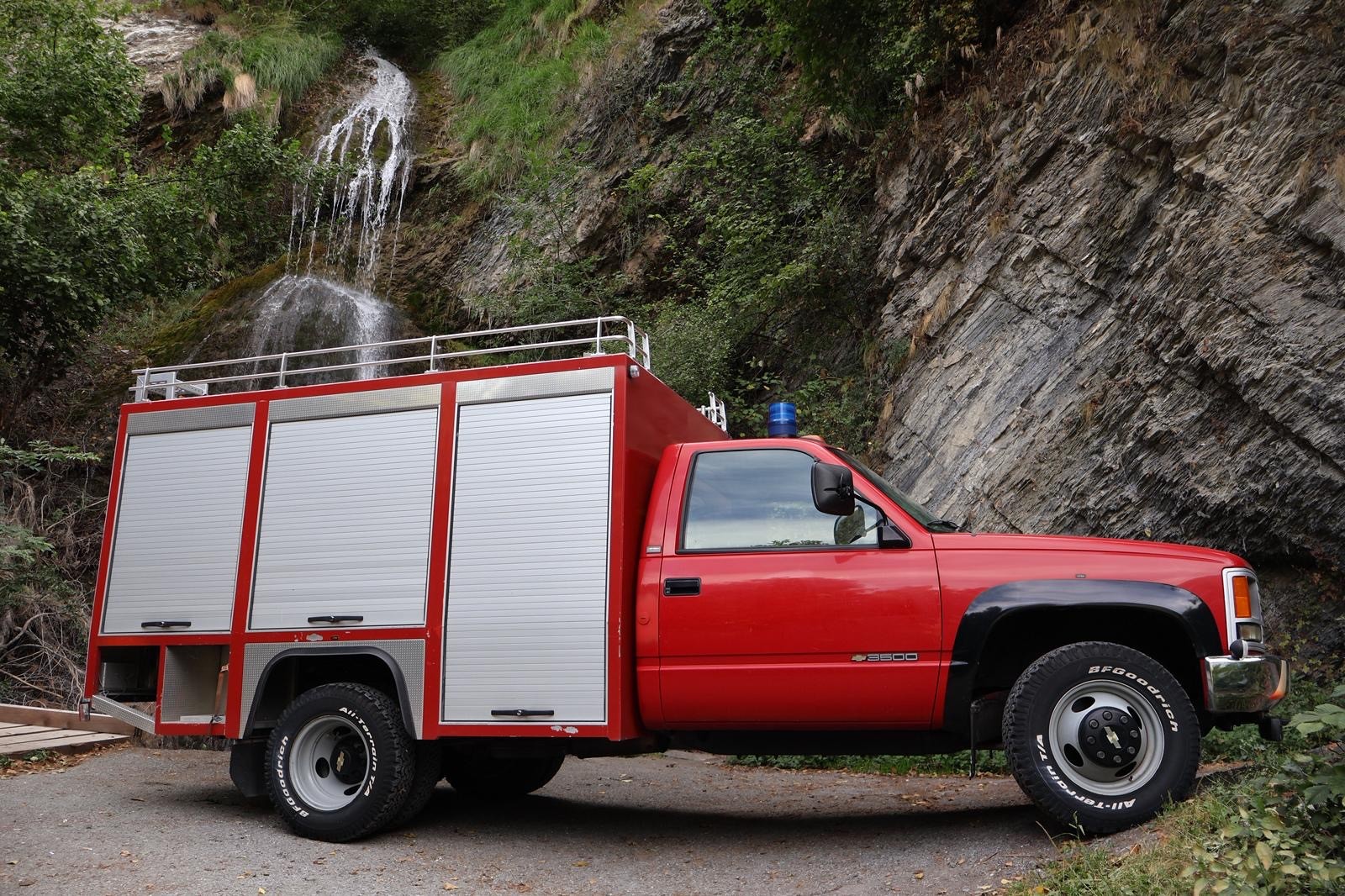 CHEVROLET C/K Pickup-showroom-element-1