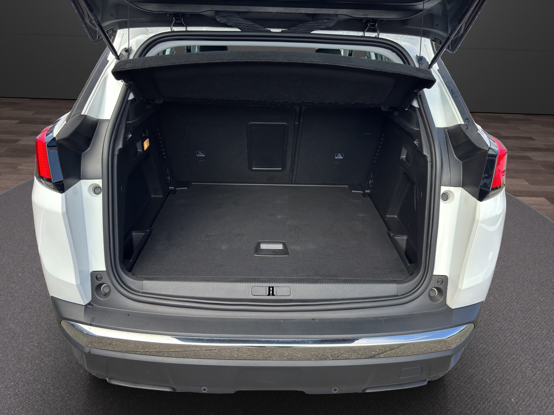 PEUGEOT 3008 1.5 BlueHDi Active EAT-image-22