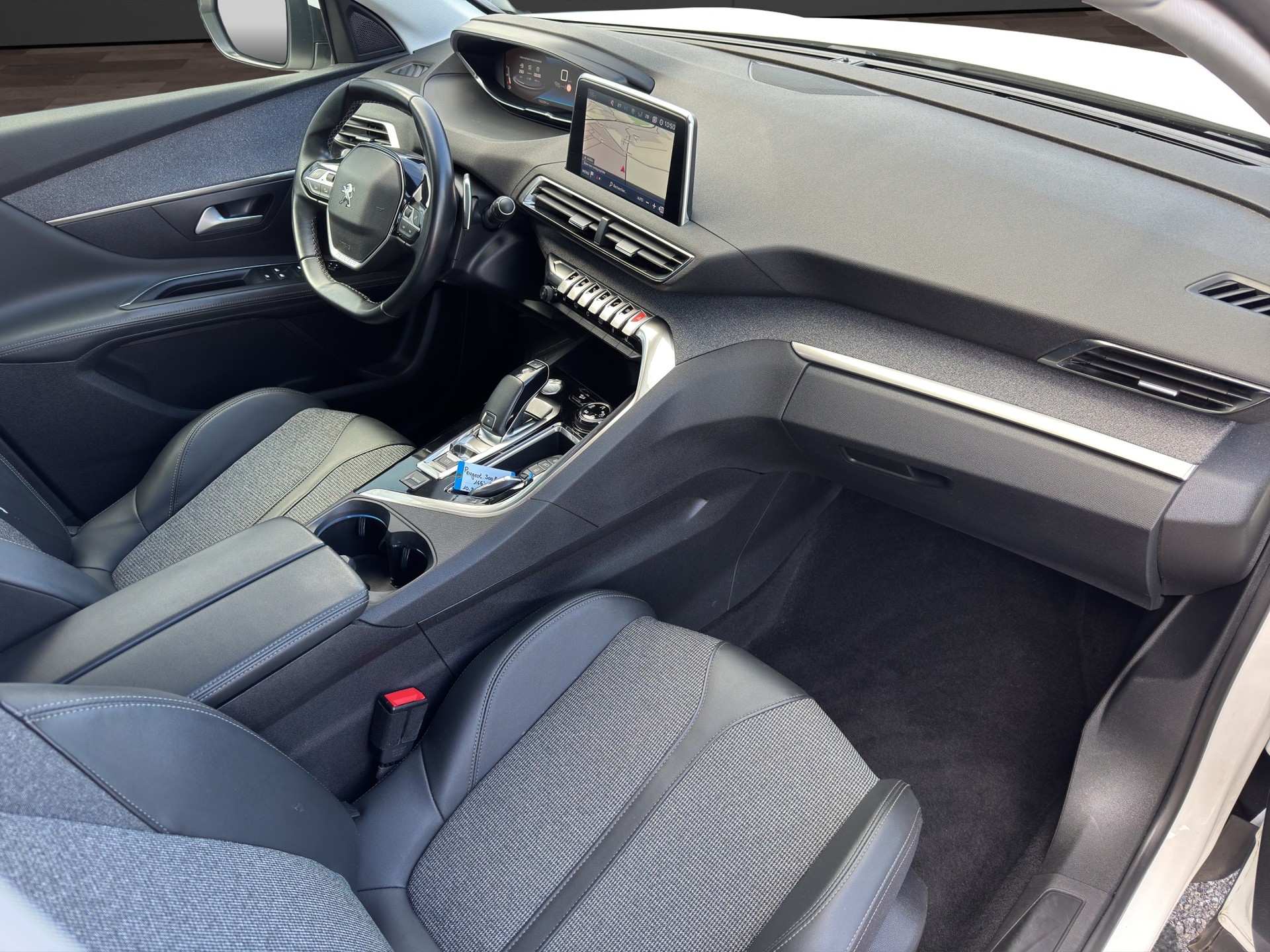 PEUGEOT 3008 1.5 BlueHDi Active EAT-image-17