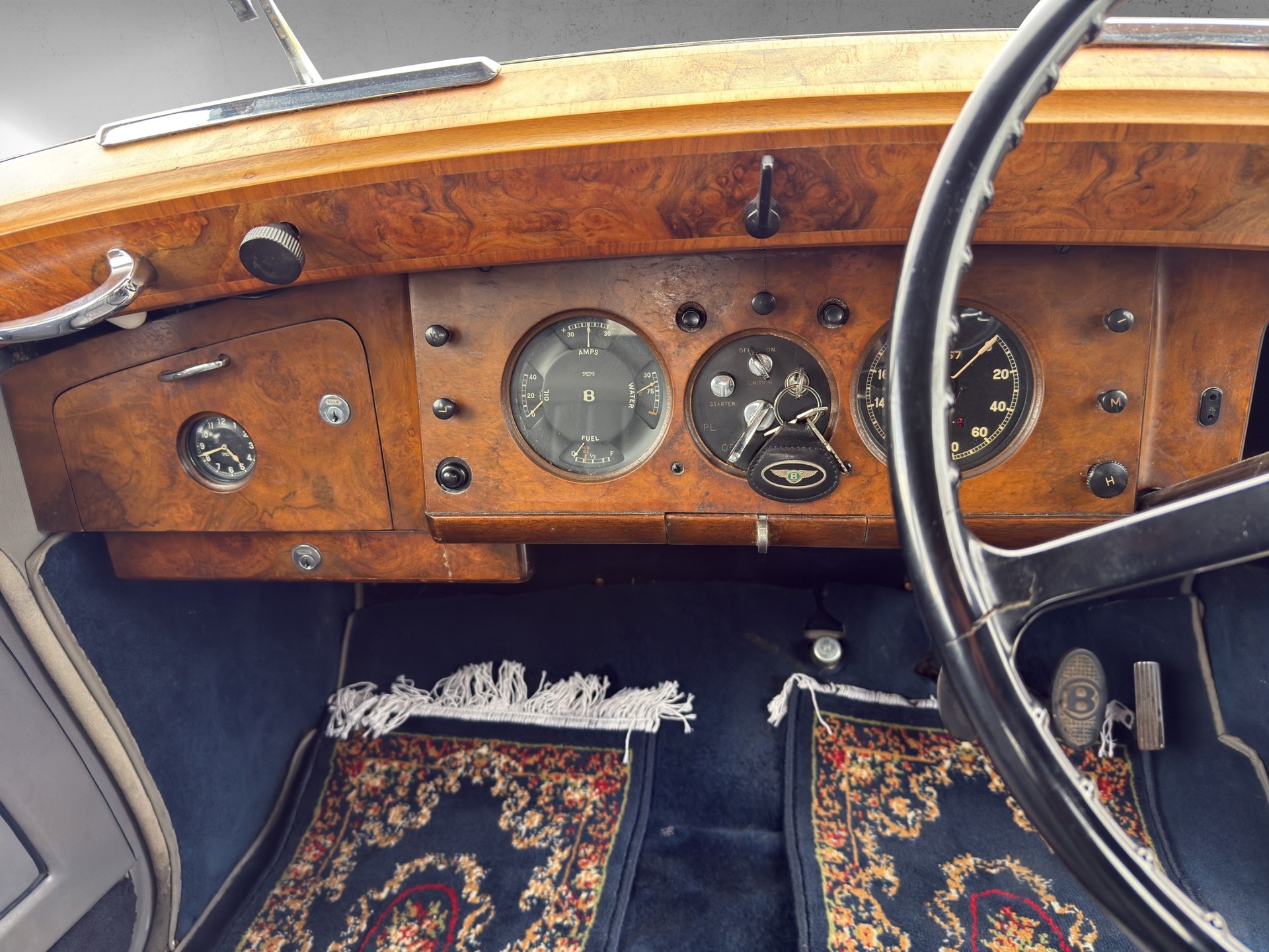 BENTLEY MK VI-image-6