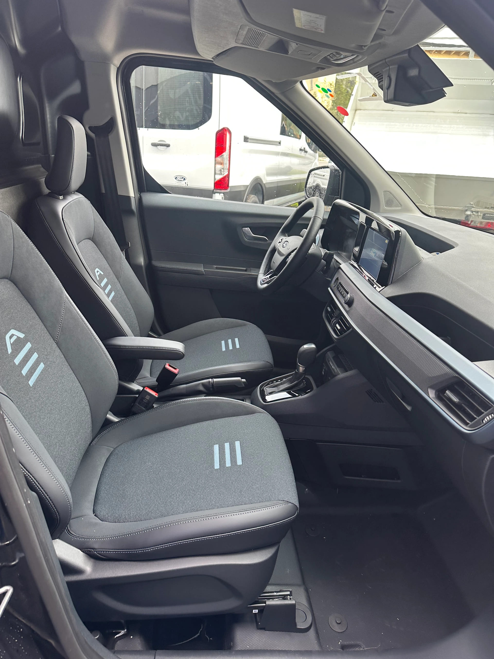 FORD Transit Courier van 1.0 EcoBoo Active/125CV/Aut.-image-12
