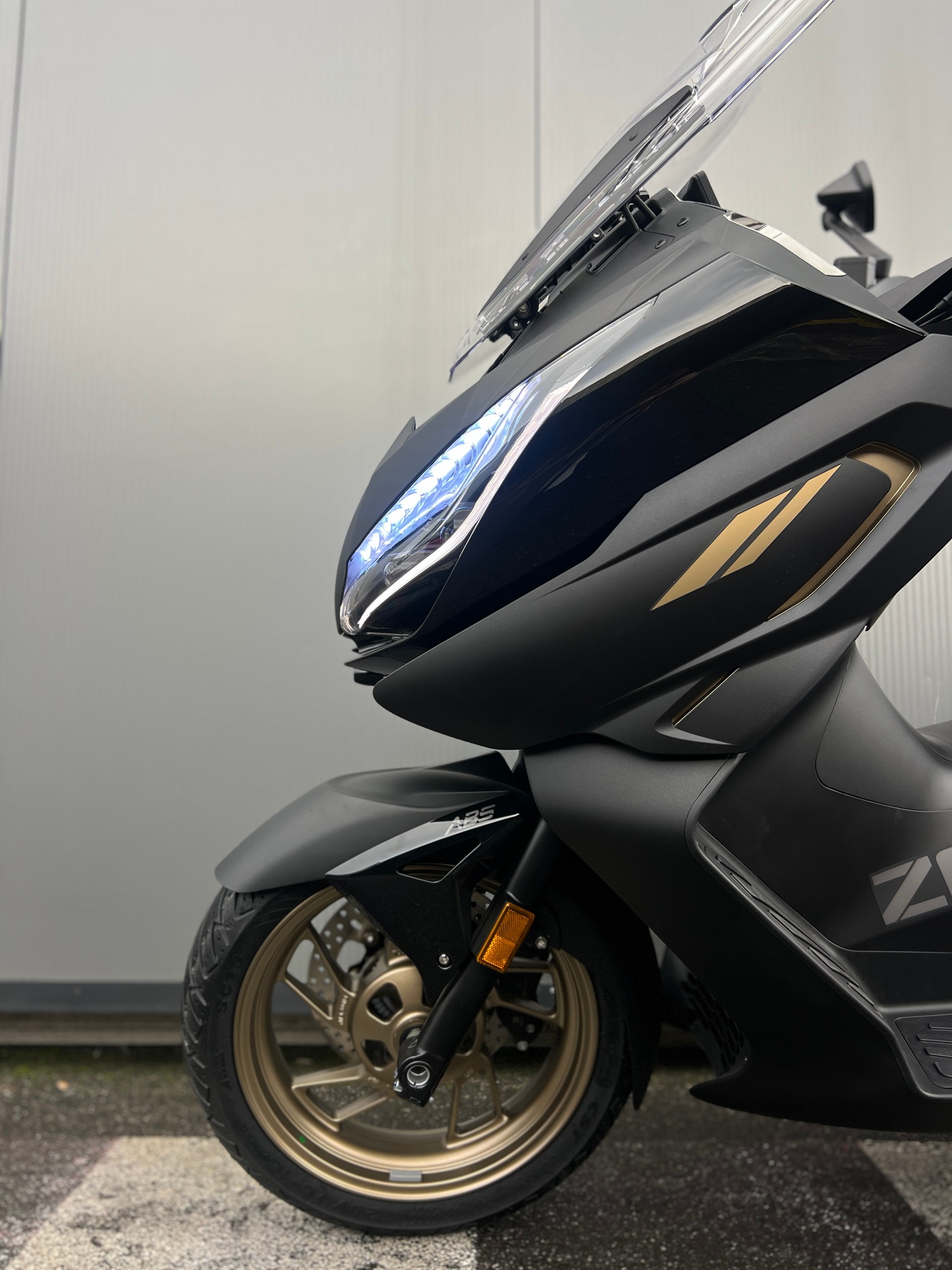 ZONTES 368 E-showroom-element-1