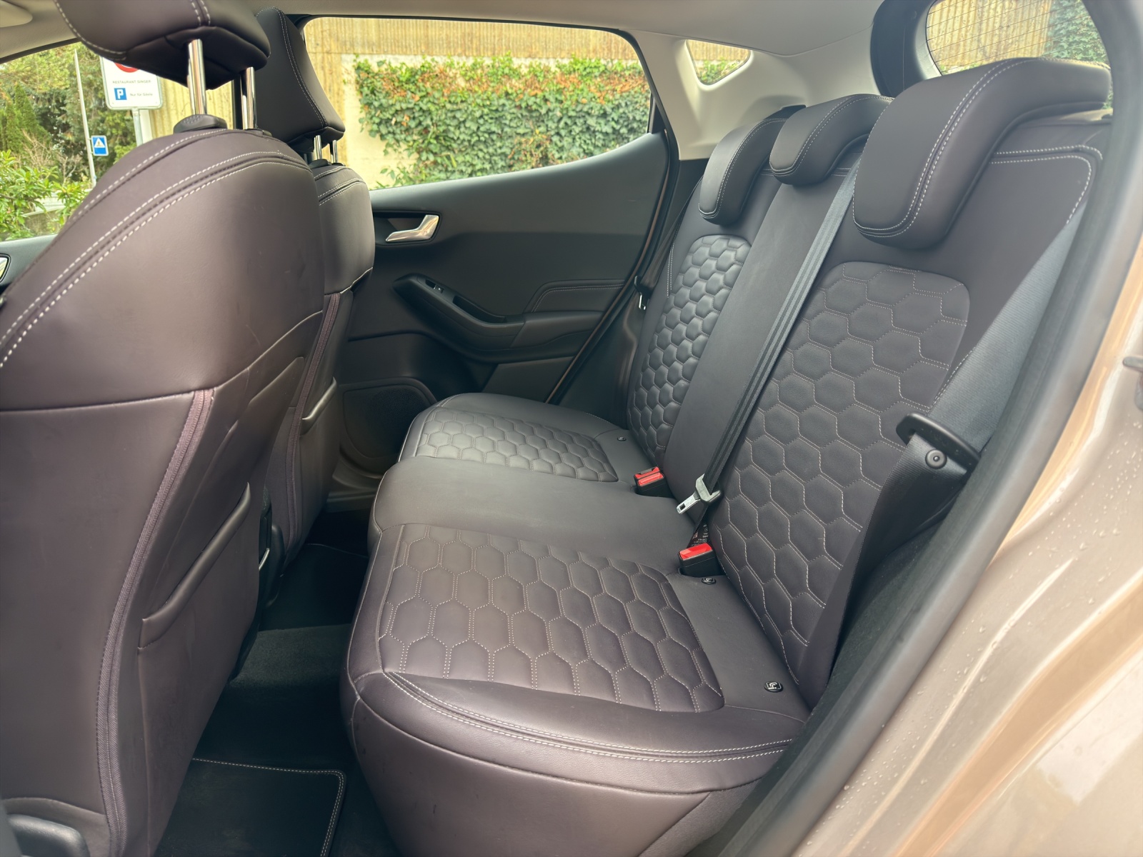 FORD Fiesta 1.0 SCTi Vignale Automat-image-9