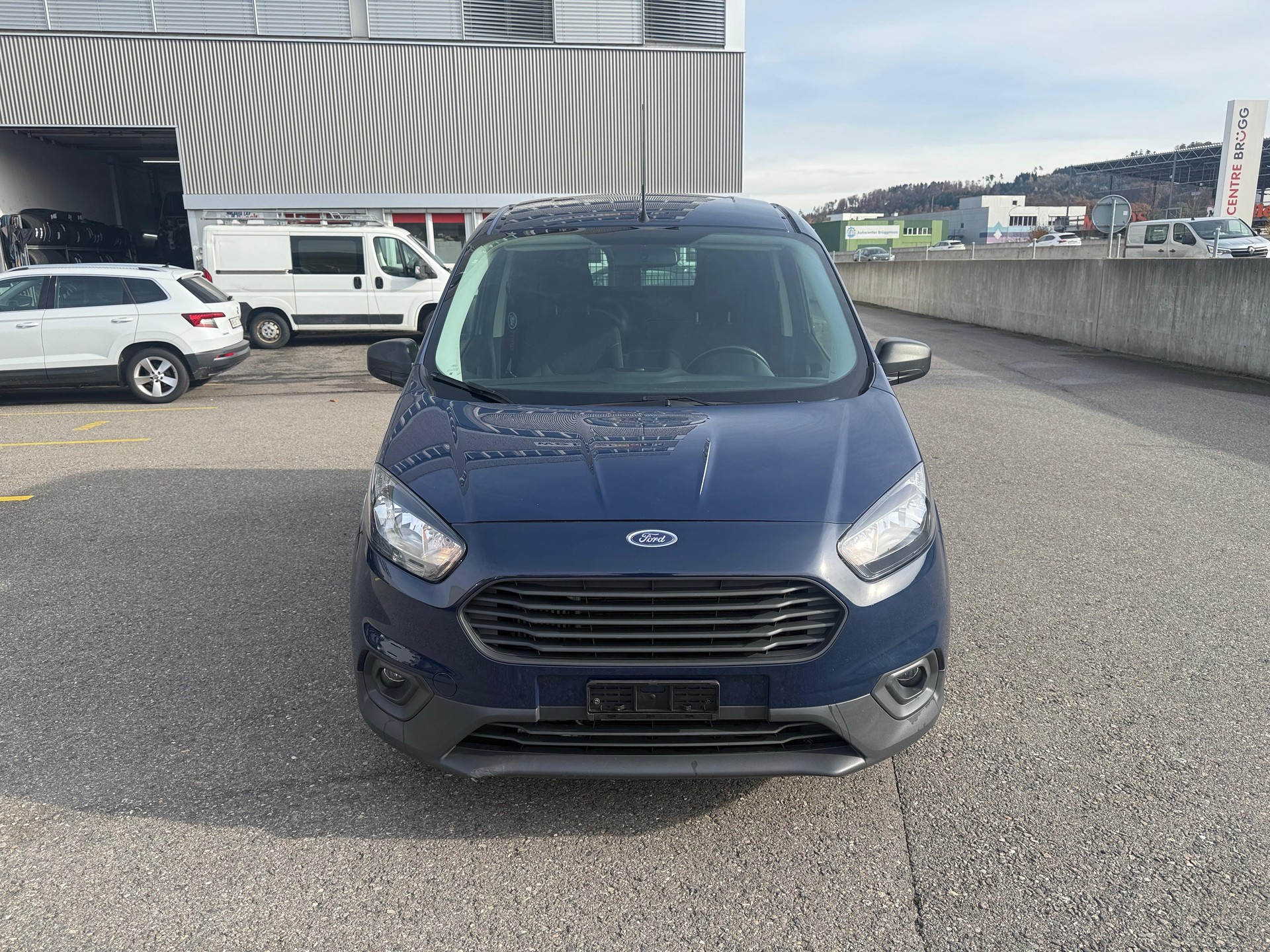 FORD Transit Courier Van 1.0 EcoBoost Limited-image-2