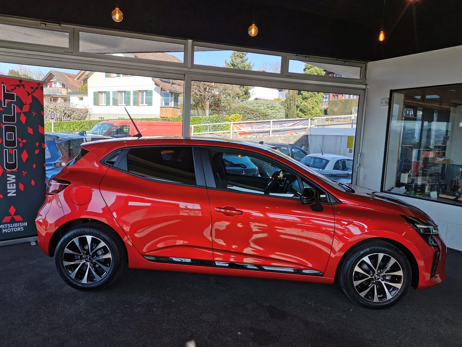 MITSUBISHI Colt 1.0 Invite+-image-2