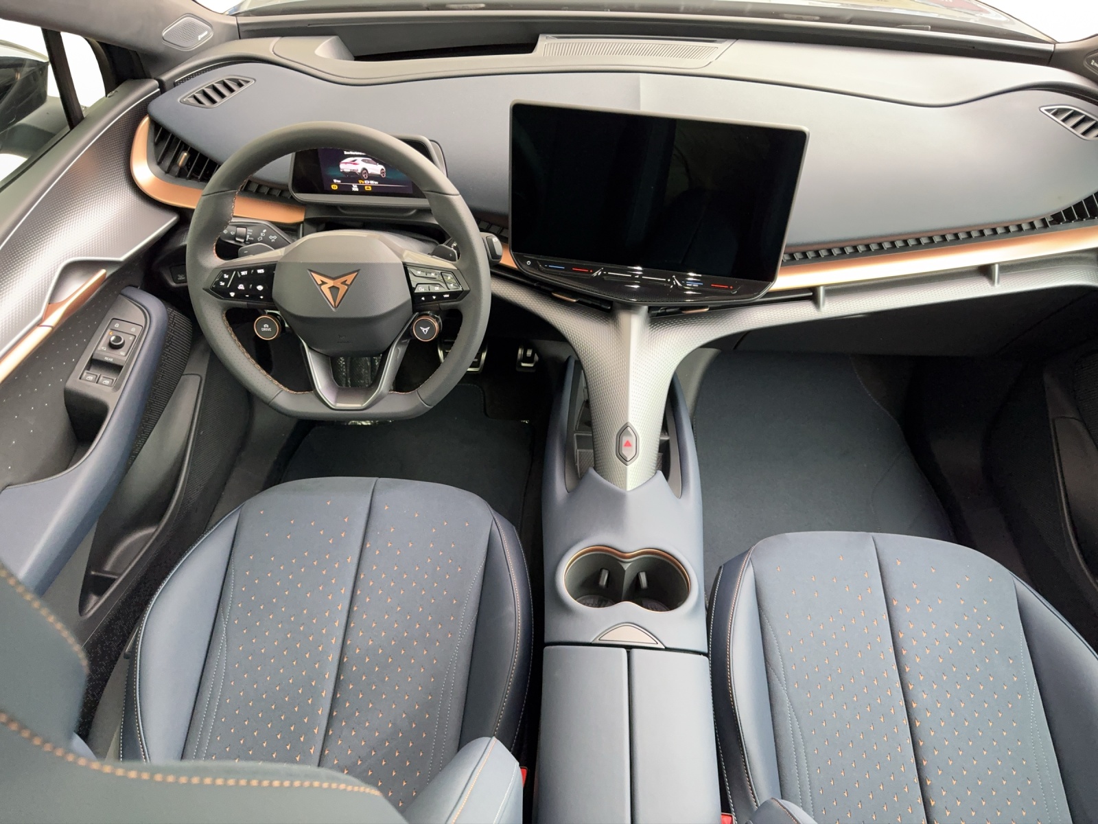 CUPRA Tavascan VZ Type 9-image-10