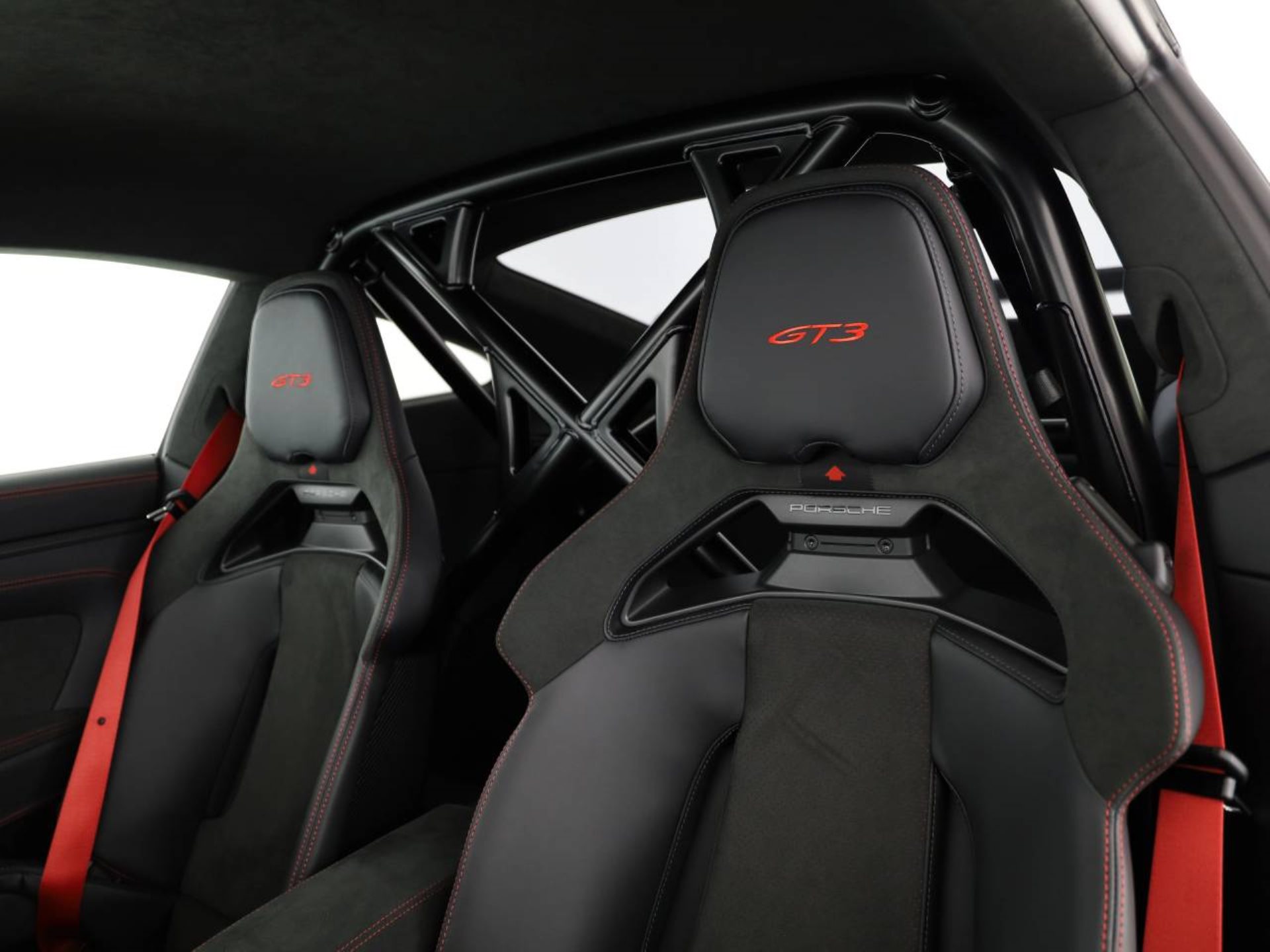 PORSCHE 911 GT3-image-17