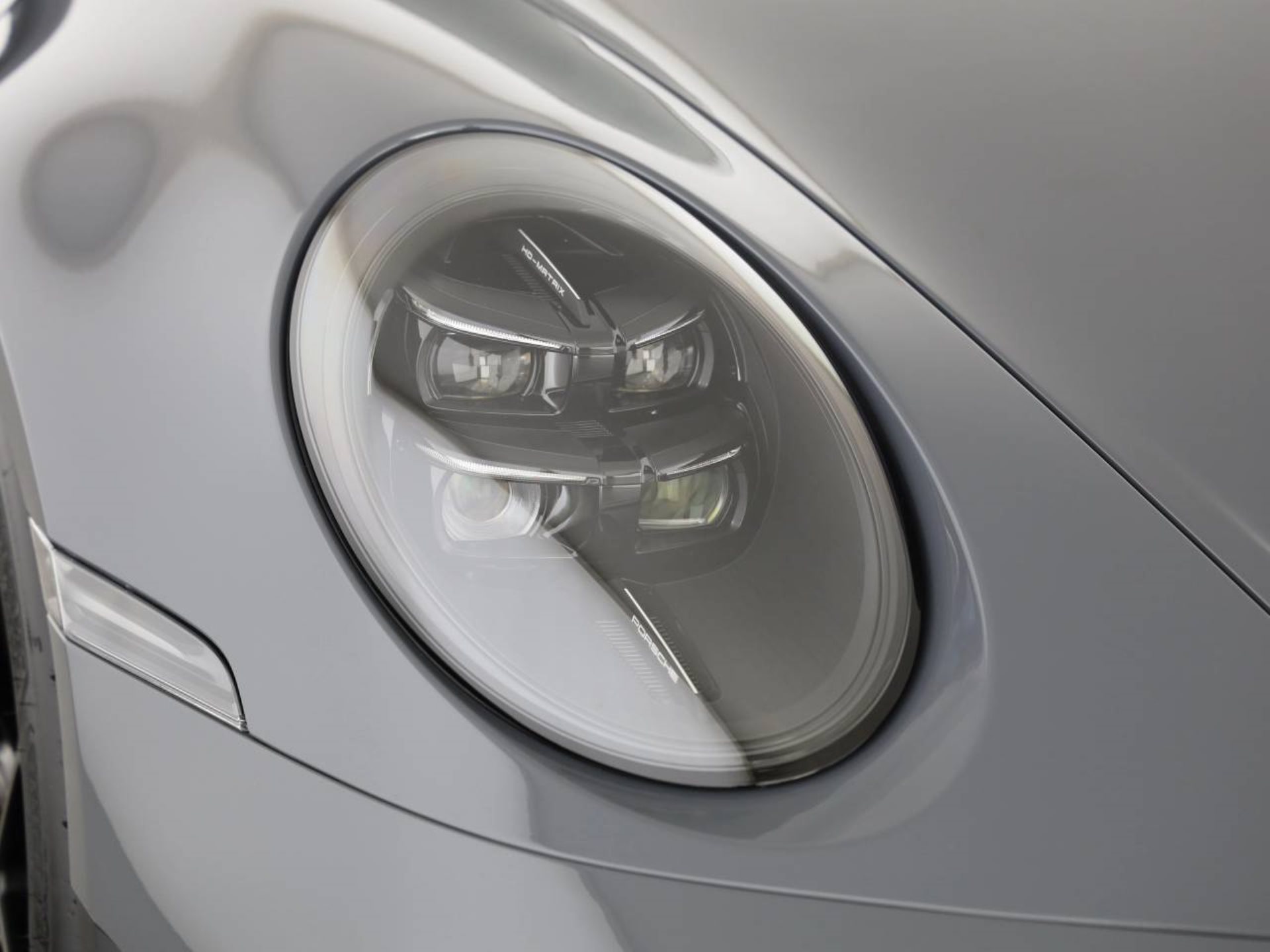 PORSCHE 911 GT3-image-8