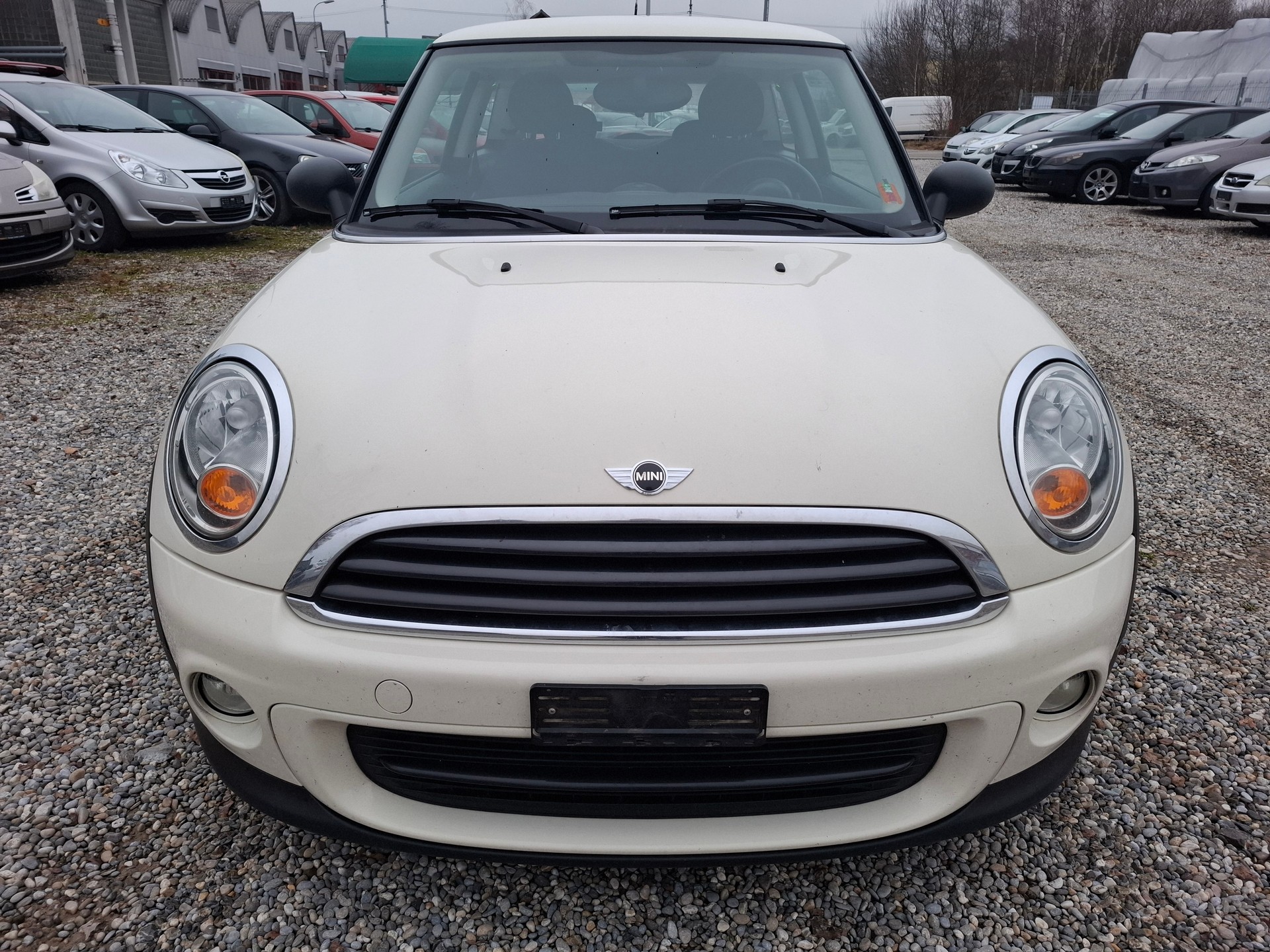 MINI One-image-2