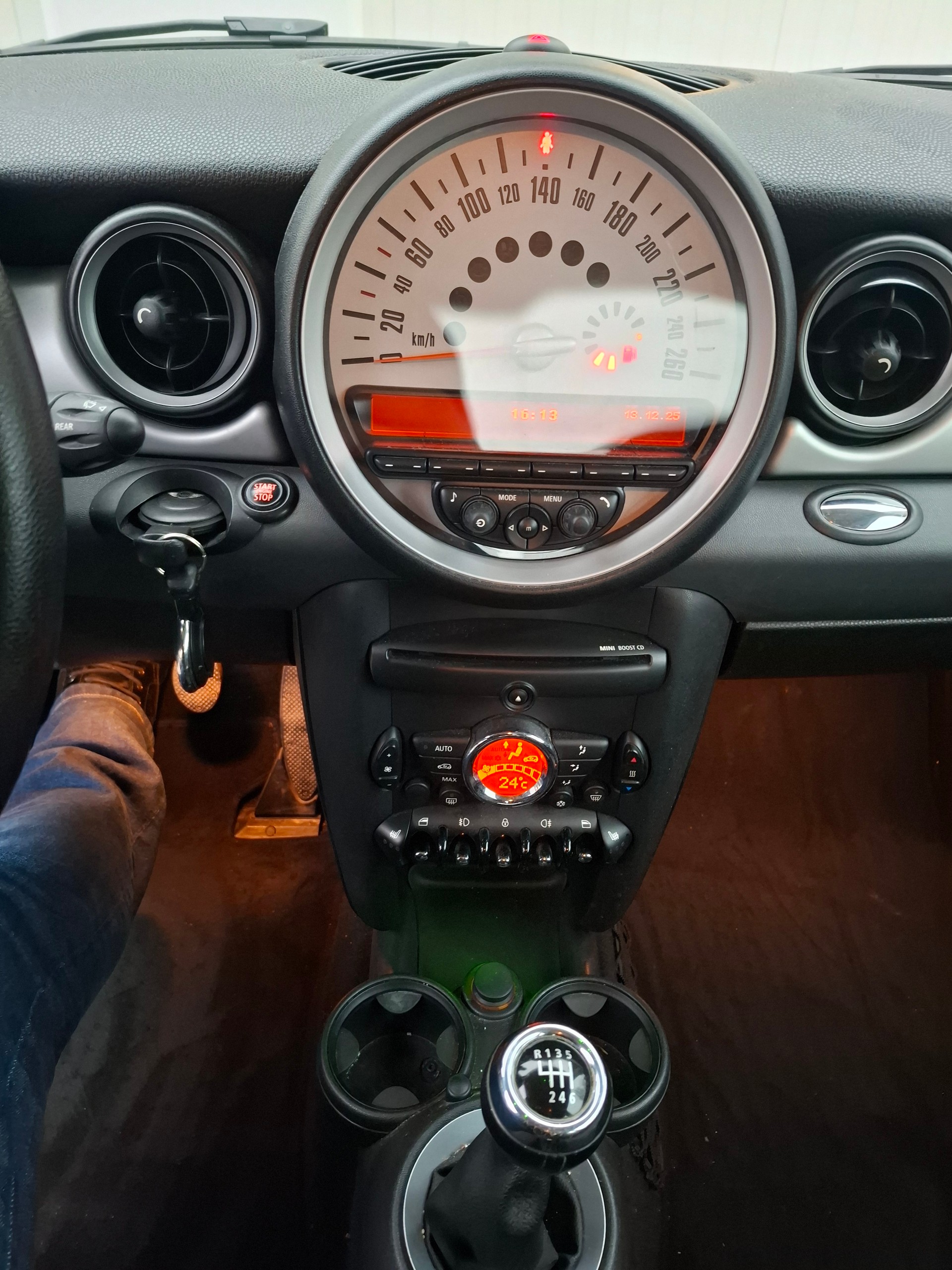 MINI One-image-11