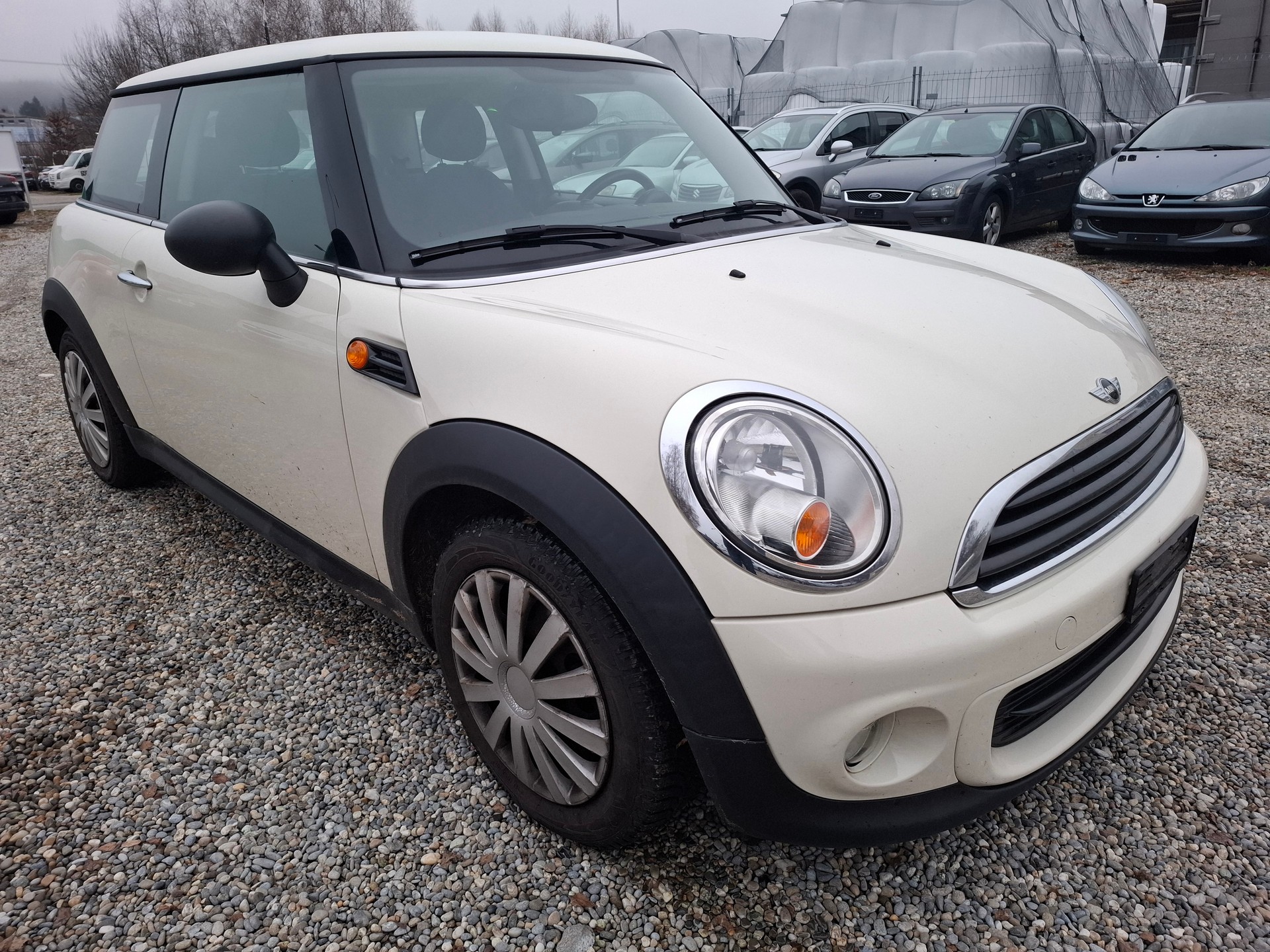 MINI One-image-1