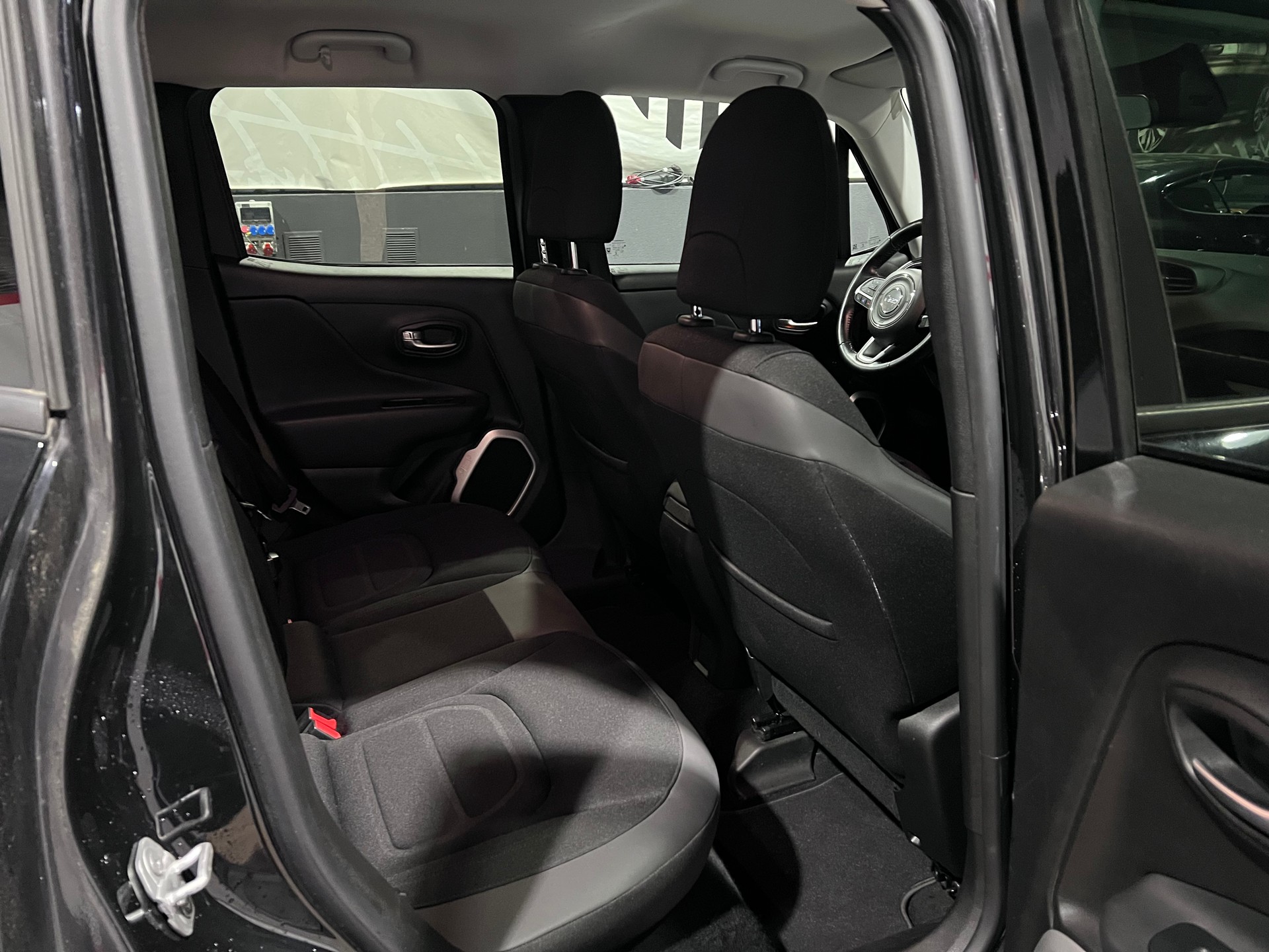 JEEP Renegade 2.0 CRD Freedom Edition AWD 9ATX-image-14