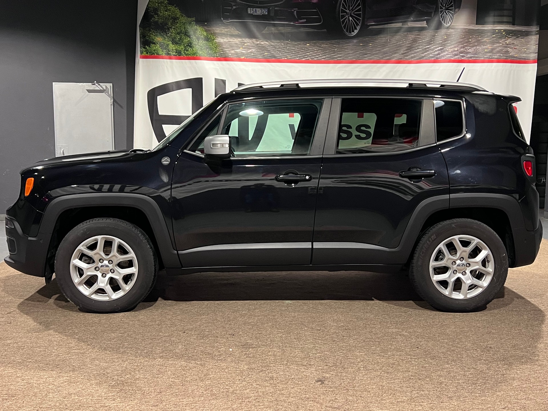 JEEP Renegade 2.0 CRD Freedom Edition AWD 9ATX-image-6