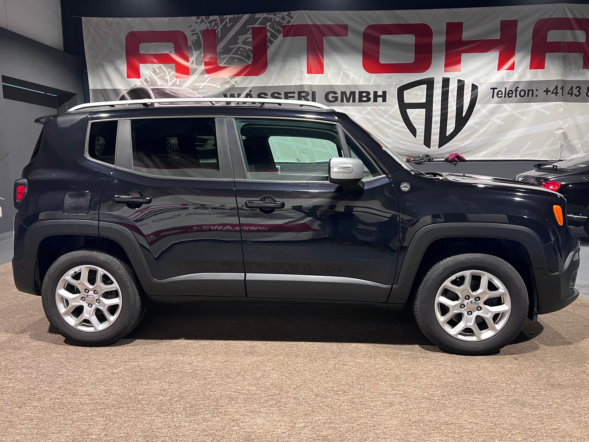 JEEP Renegade 2.0 CRD Freedom Edition AWD 9ATX-image-1