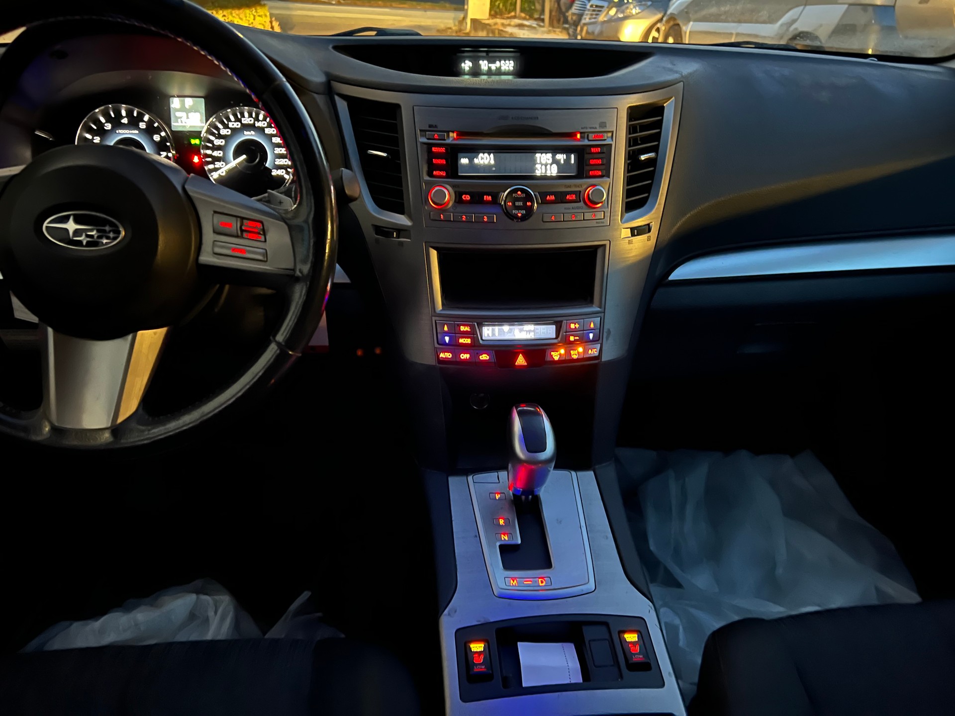 SUBARU Legacy 2.0i Limited AWD Lineartronic-image-7